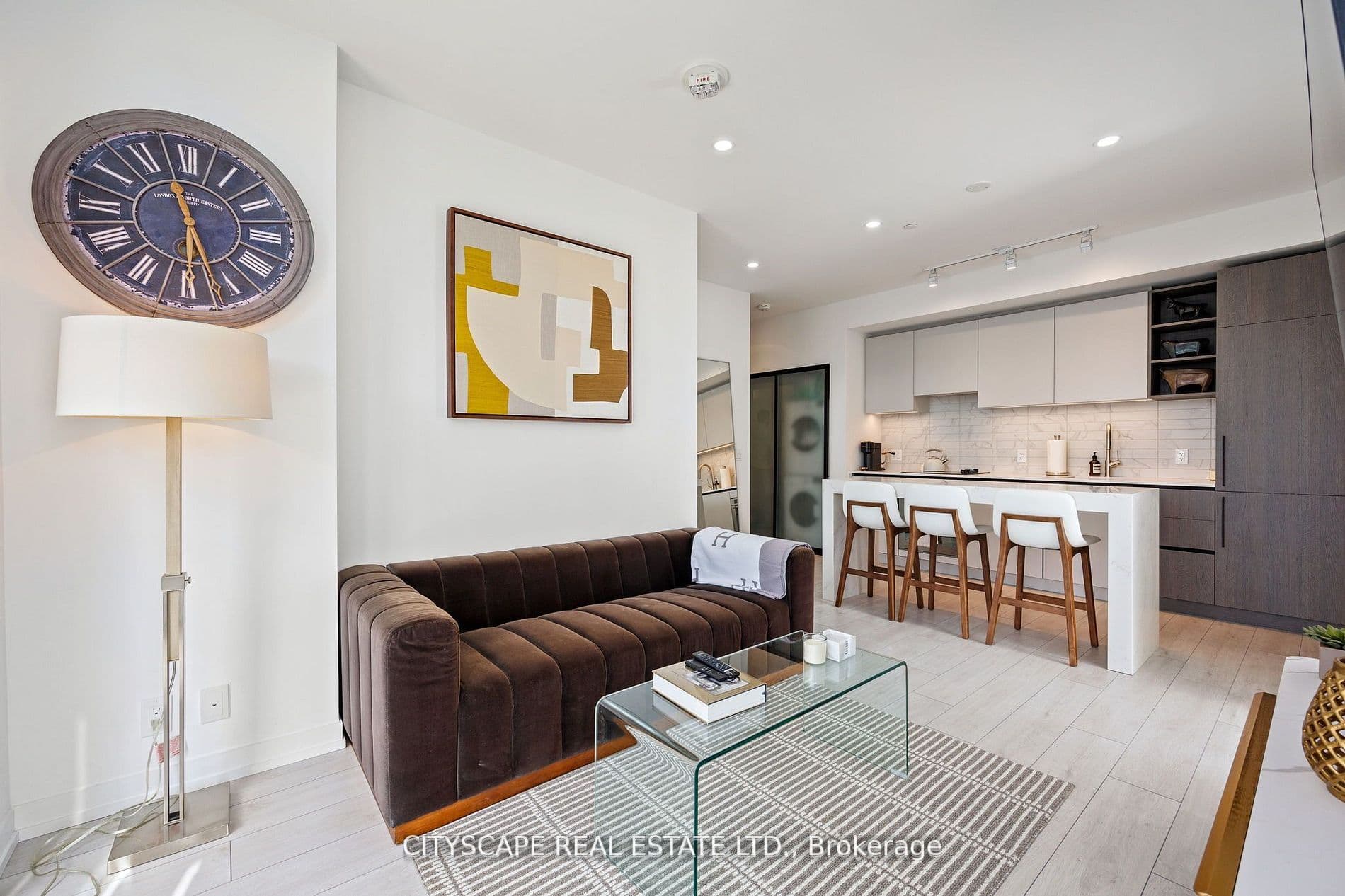 55 Mercer Street S 1802, Toronto, ON M5V 1H2