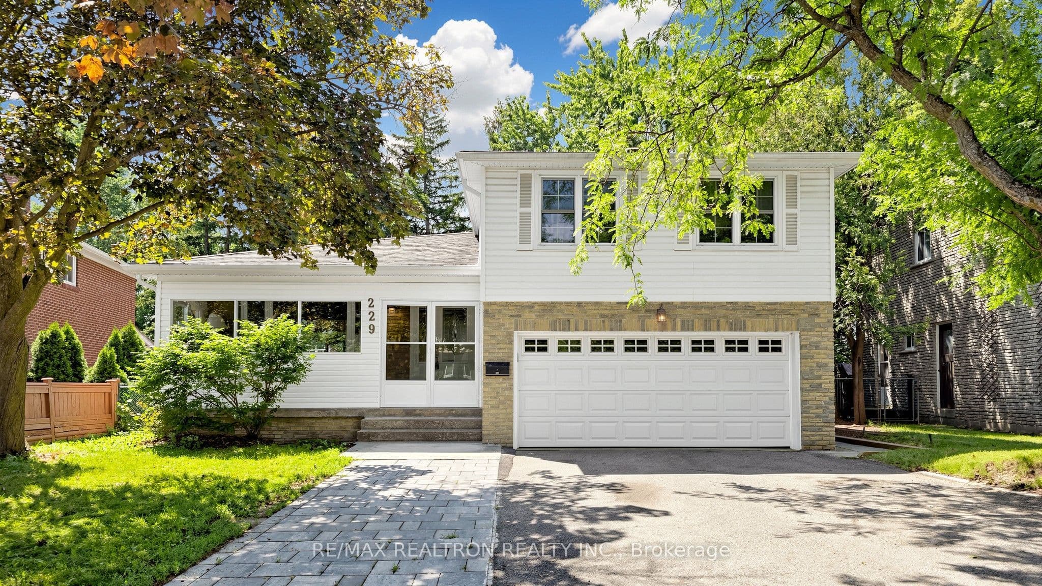 229 CHARTLAND Boulevard S, Toronto, ON M1S 2S4