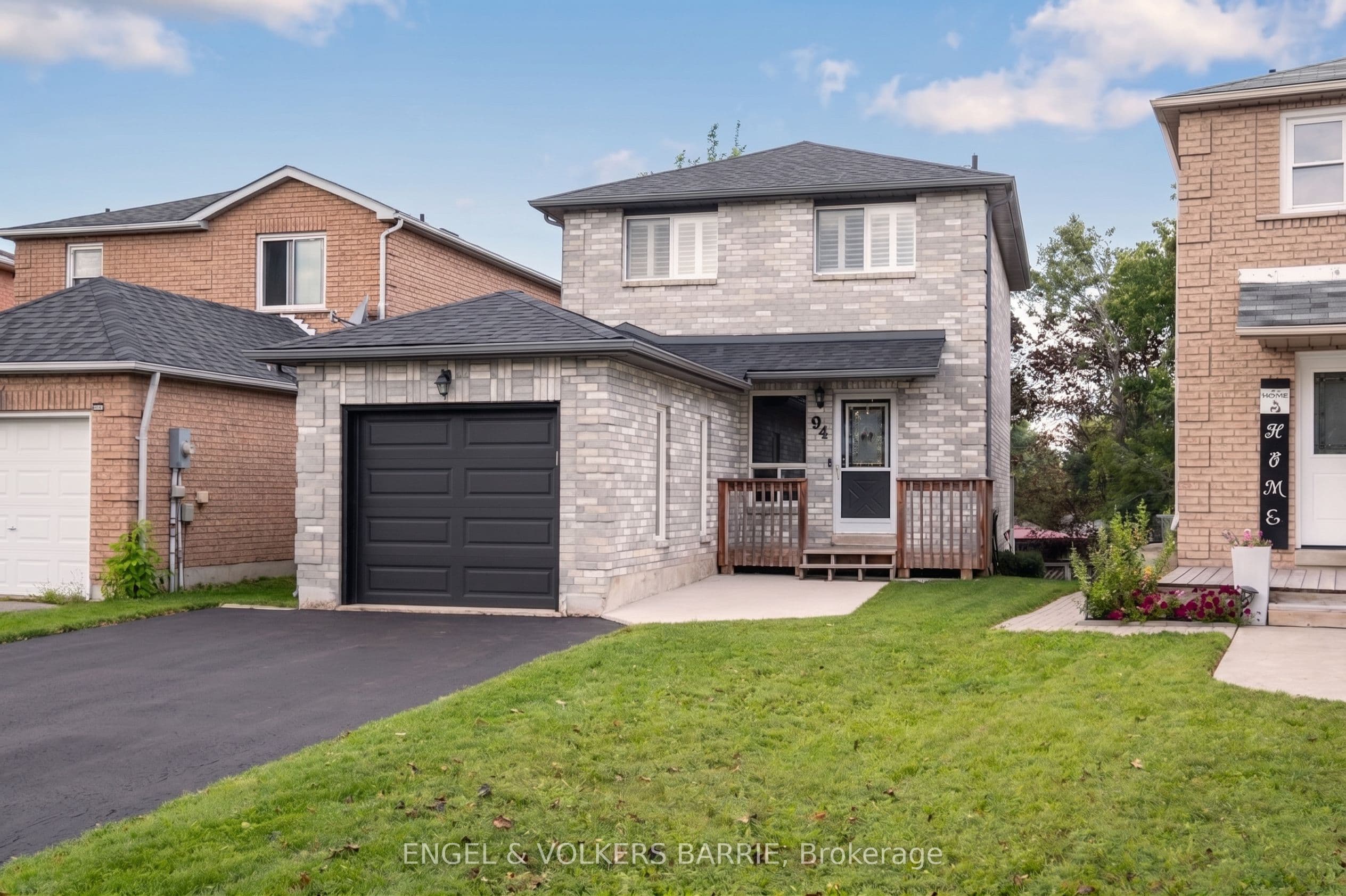 94 Ferguson Drive, Barrie, ON L4N 7E5
