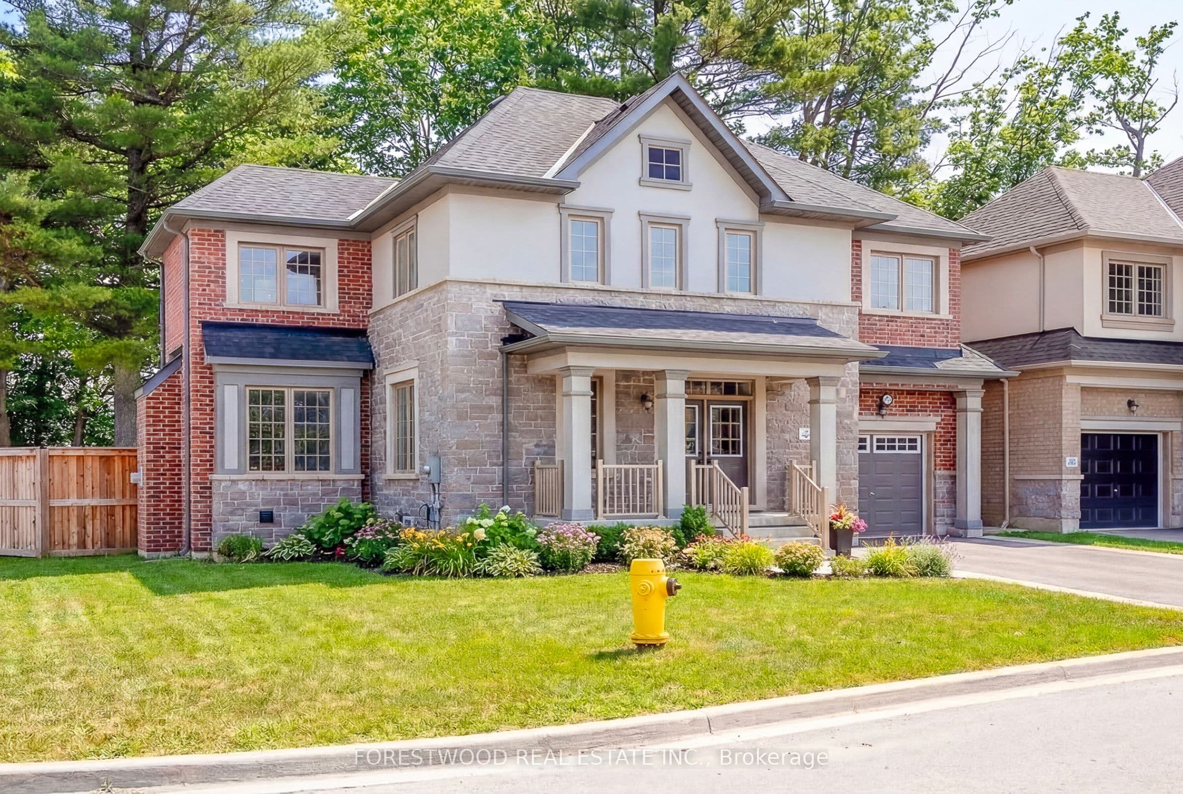 17 Deer Creek Court, Toronto, ON M1C 4Z8