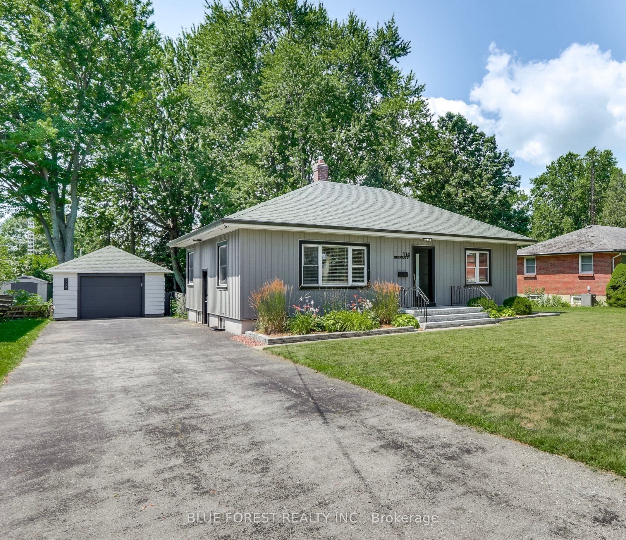 114 Graham Road, West Elgin, ON N0L 2P0