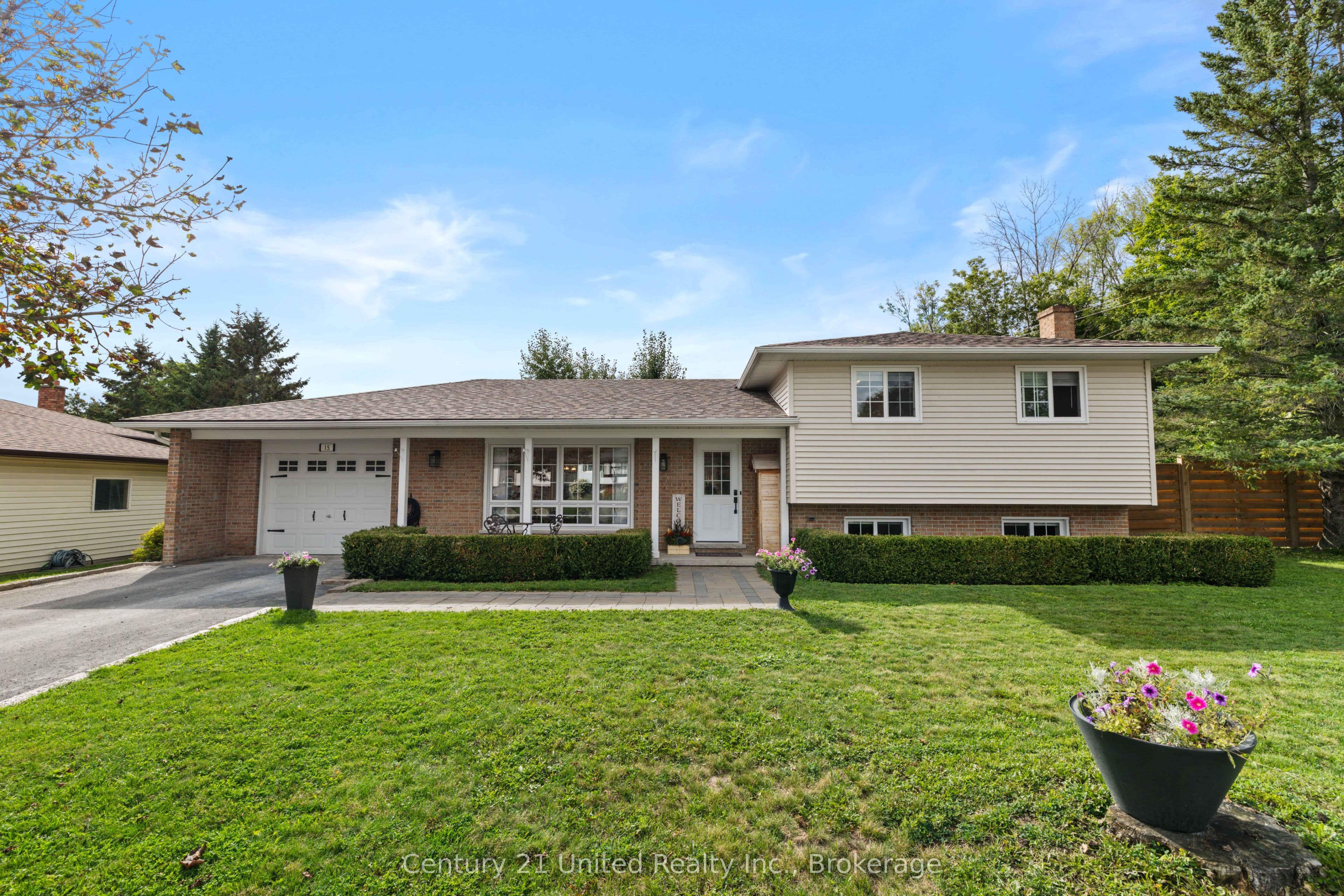 15 Lakefield Court, Selwyn, ON K0L 2H0