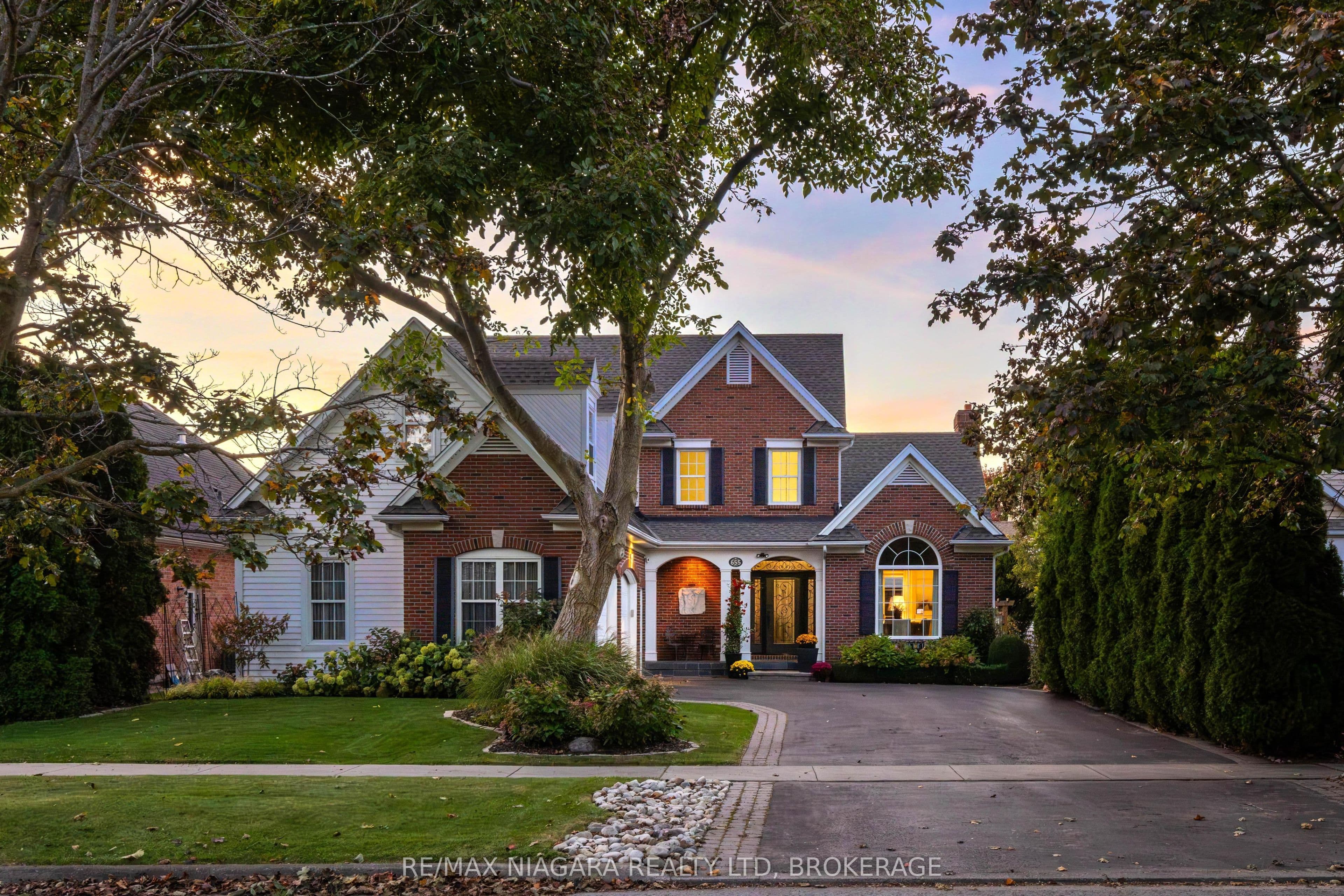 655 Charlotte Street, Niagara-on-the-Lake, ON L0S 1J0