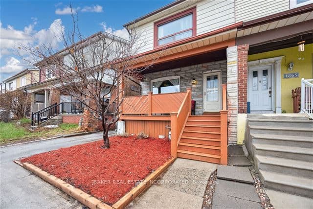 1867 Dufferin Street, Toronto, ON M6E 3P5