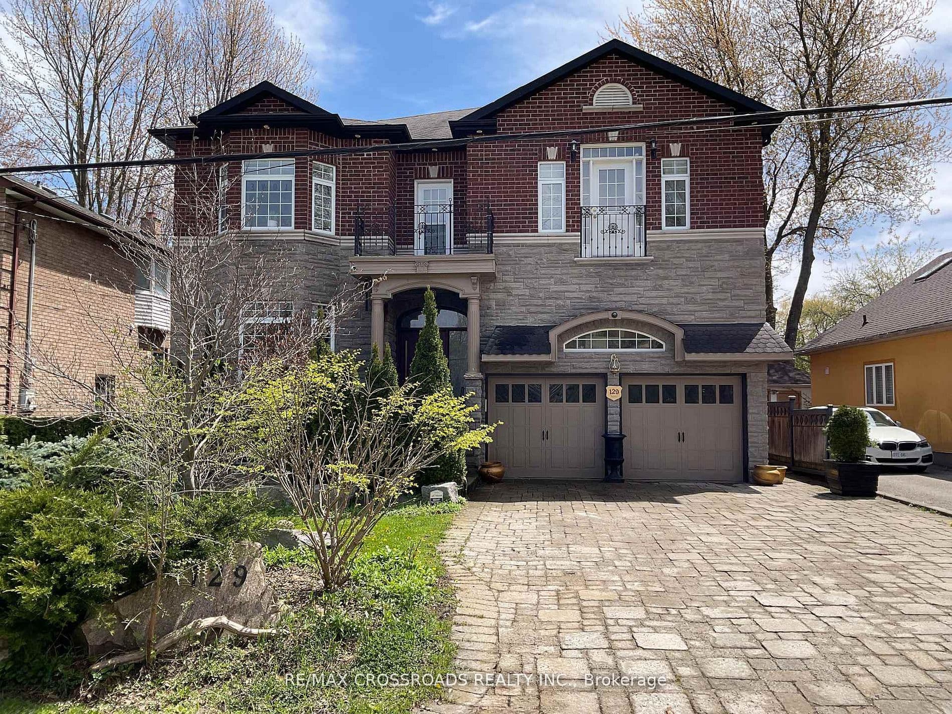 129 Lakeland Crescent, Richmond Hill, ON L4E 3A1