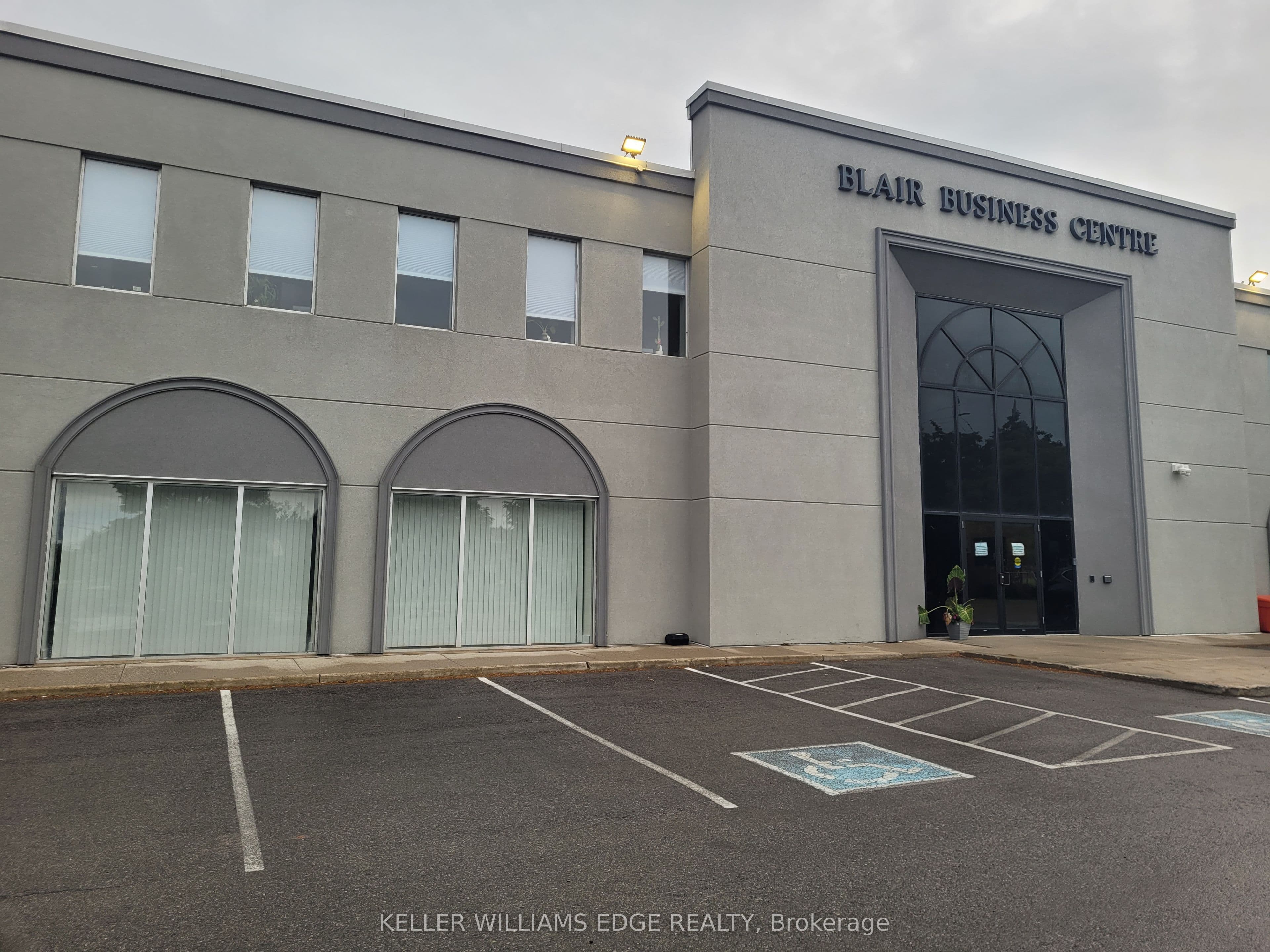 1160 Blair Road M, Burlington, ON L7M 1K9