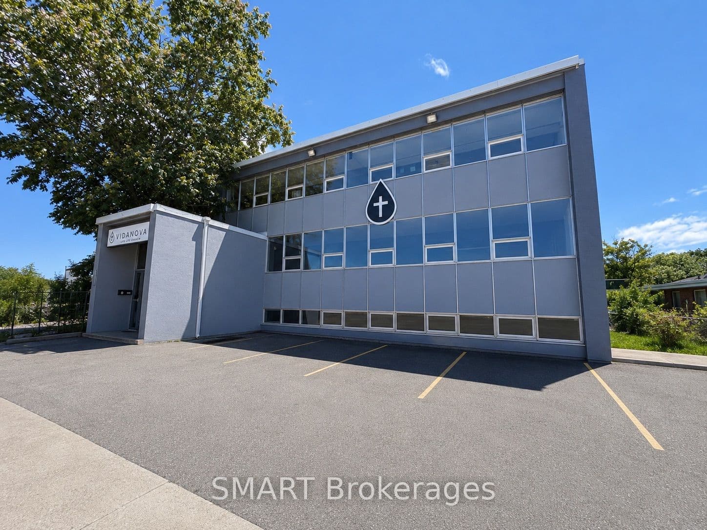 2365 St Clair Avenue W, Toronto, ON M6N 1K9