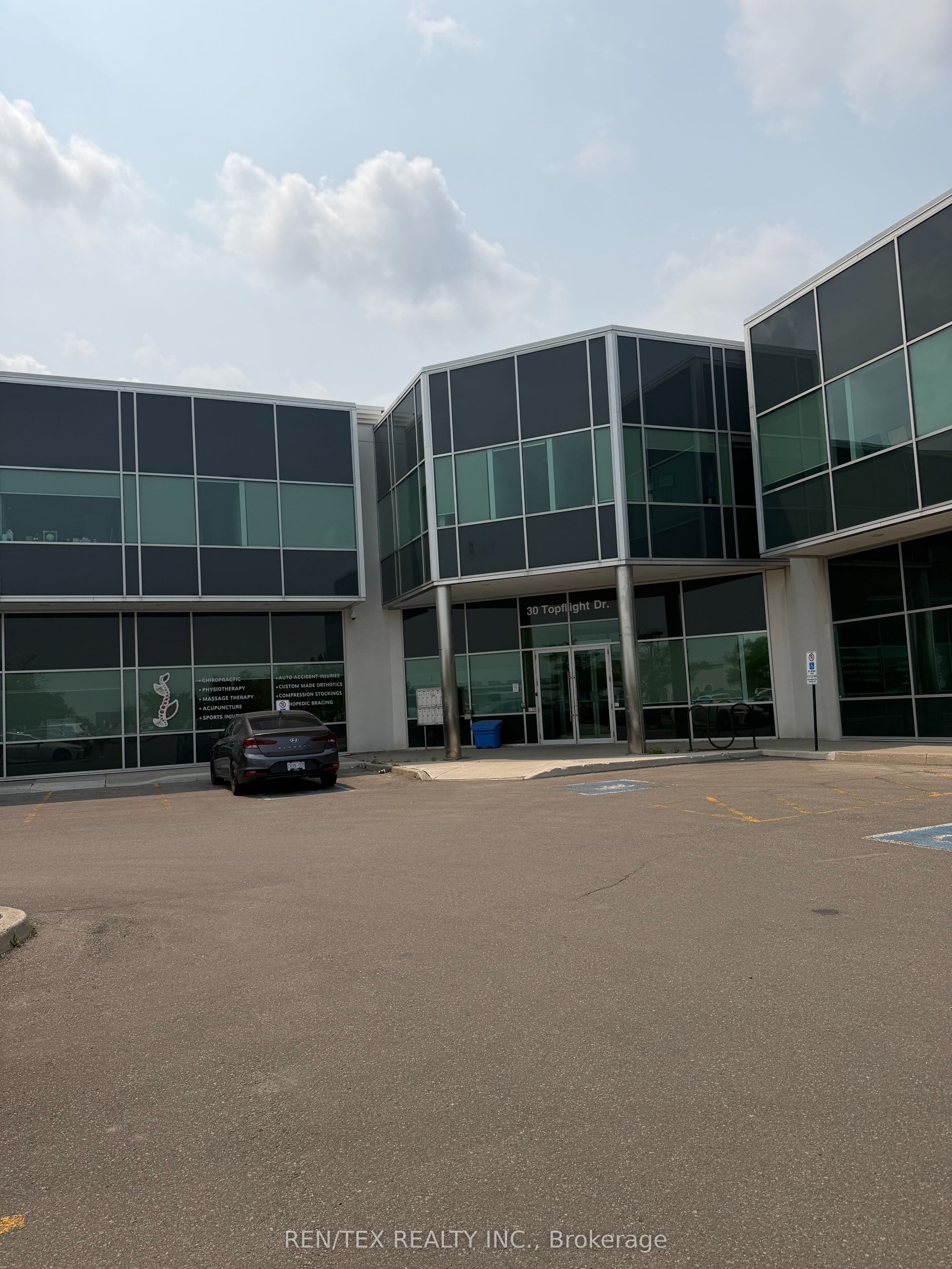 30 Topflight Drive 101, Mississauga, ON L5S 0A8