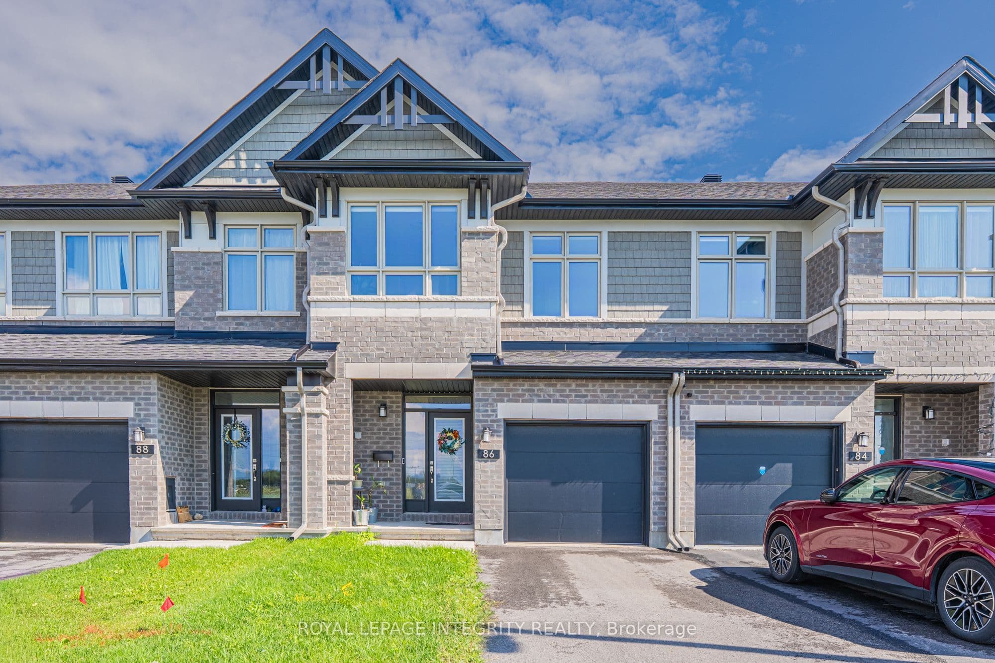 86 Ploughshare Road, Kanata, ON K2S 2T6