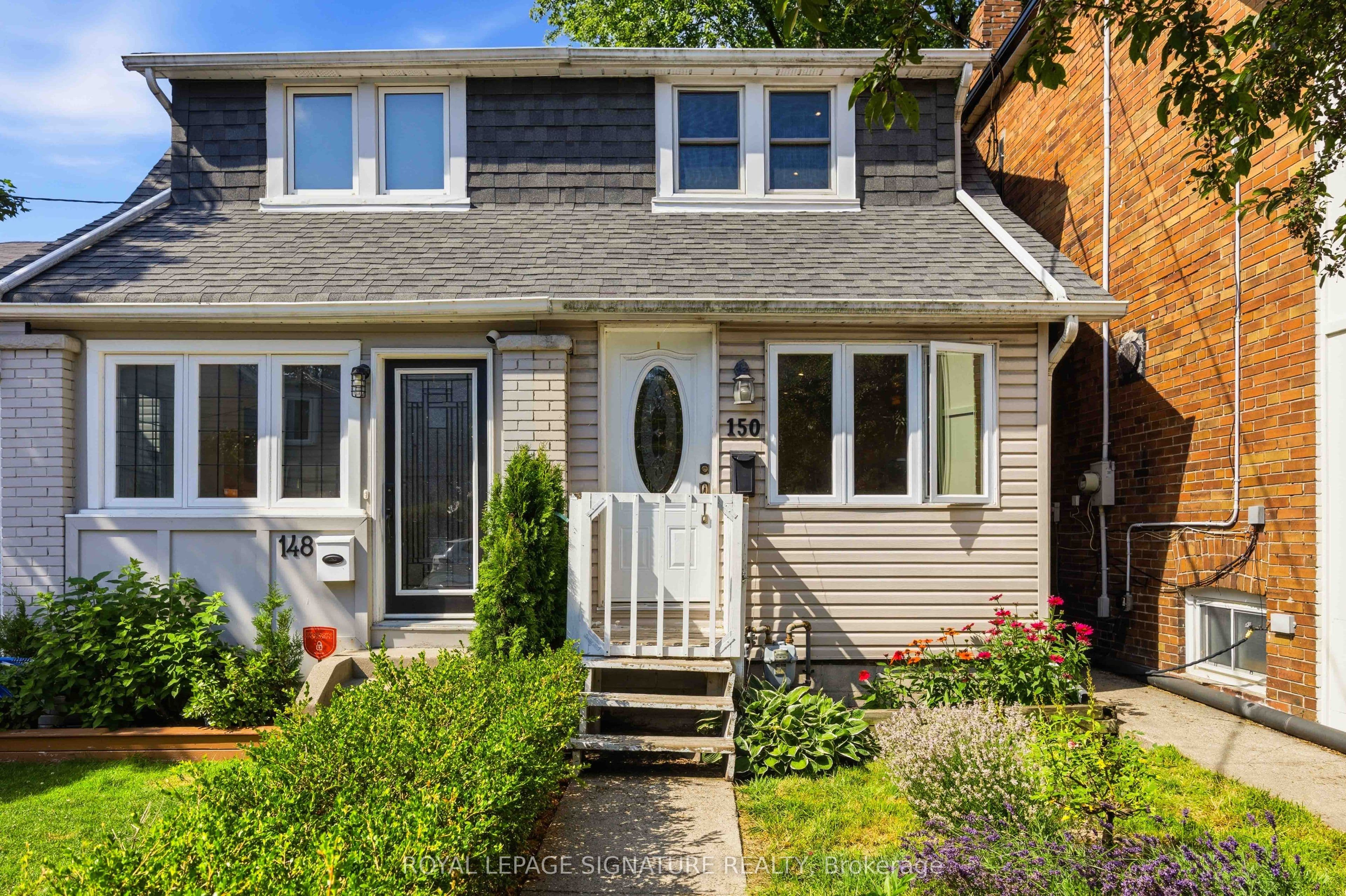 150 Elmer Avenue, Toronto, ON M4L 3S1