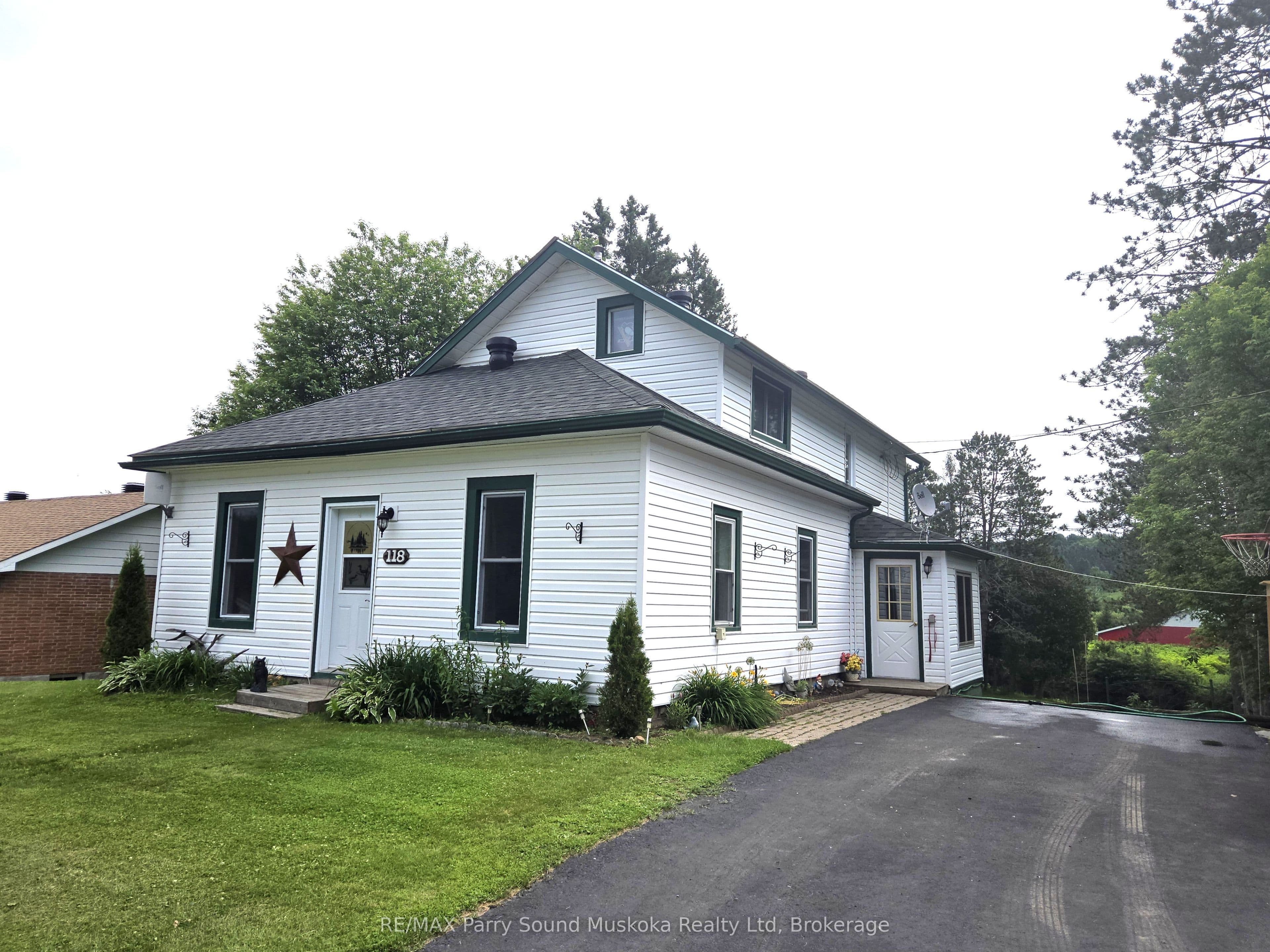118 Dimsdale Street, Burk's Falls, ON P0A 1C0