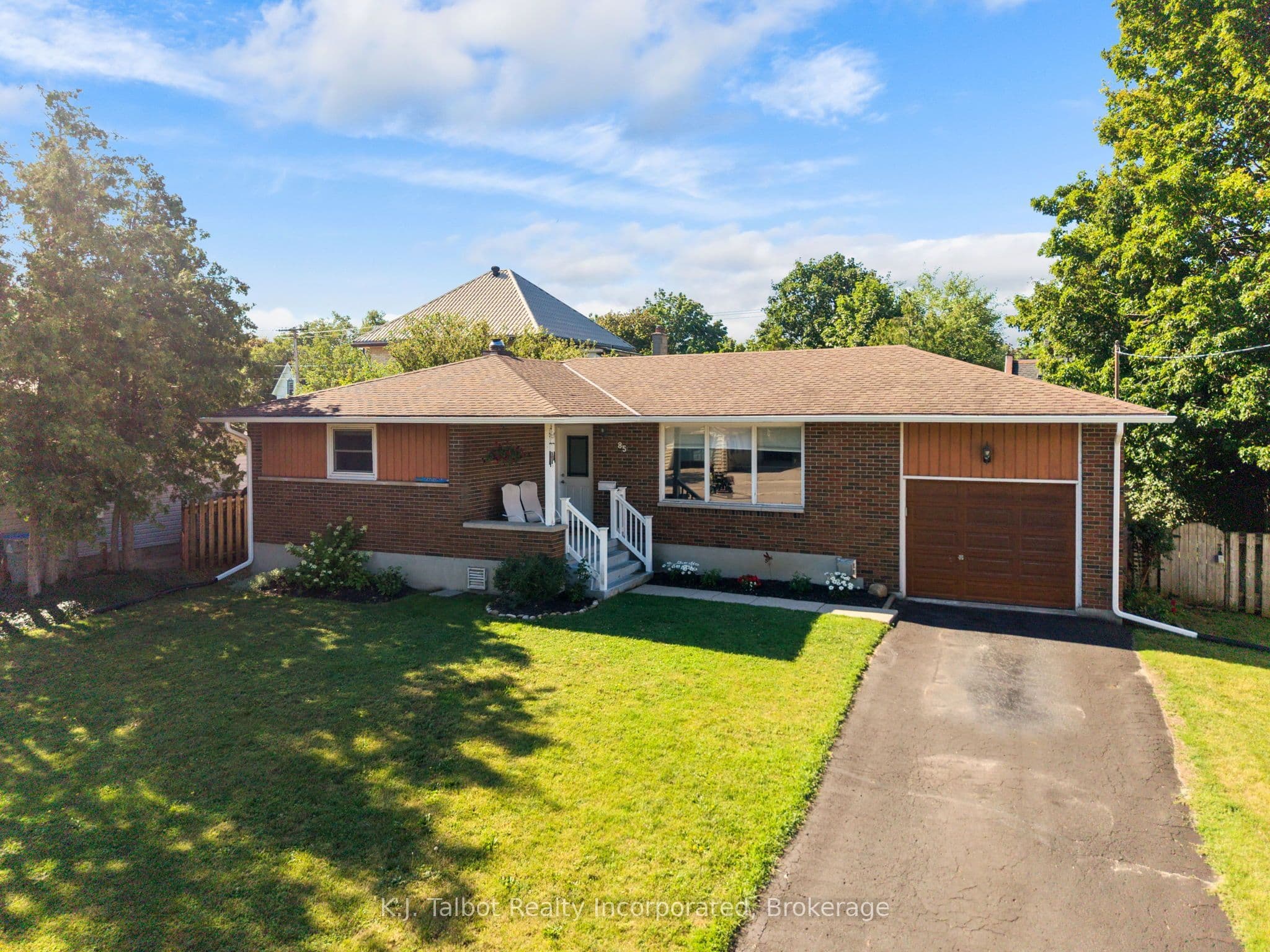 85 Picton Street W, Goderich, ON N7A 2C4