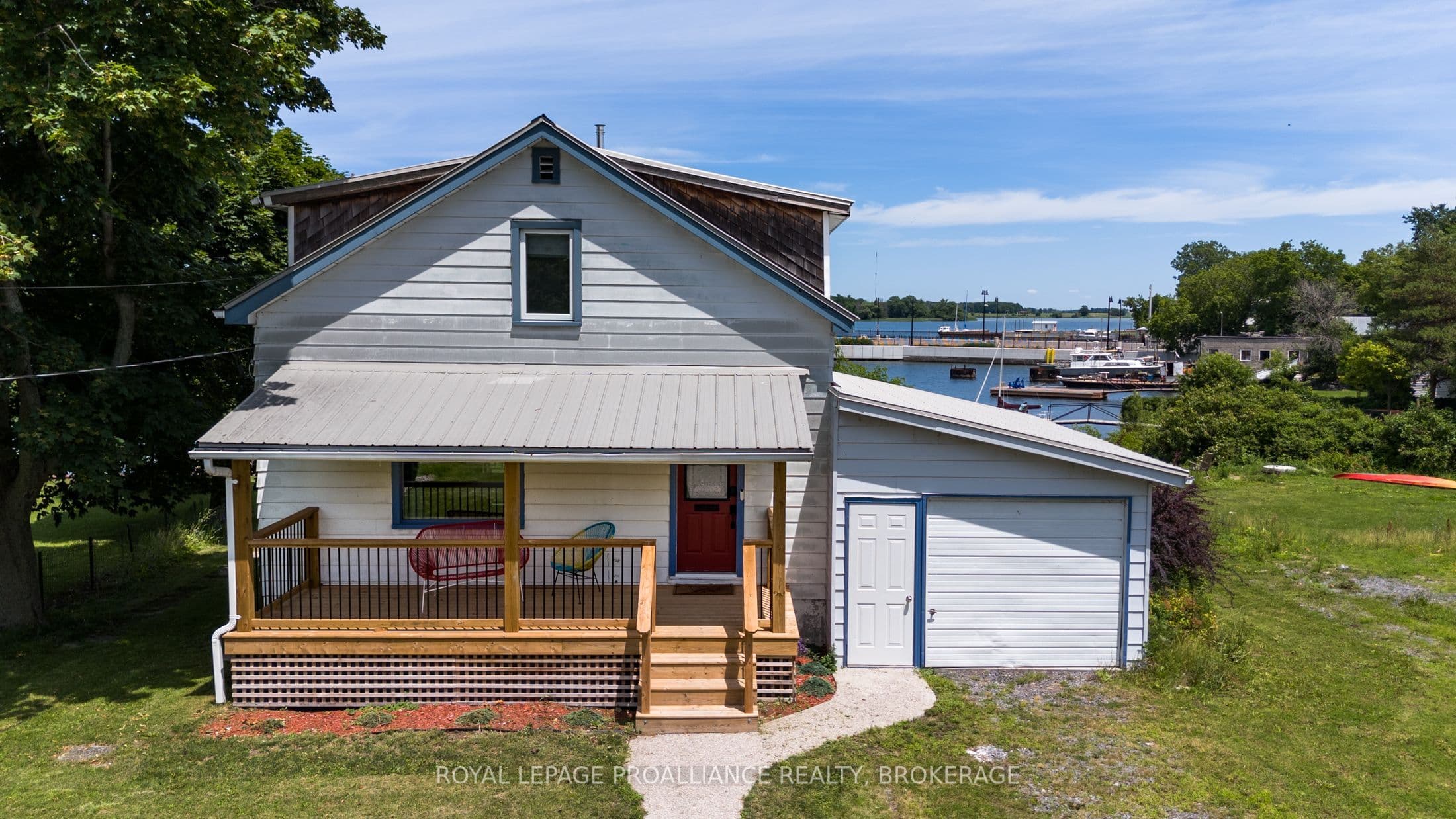 21C Highway 95, Frontenac Islands, ON K0H 2Y0