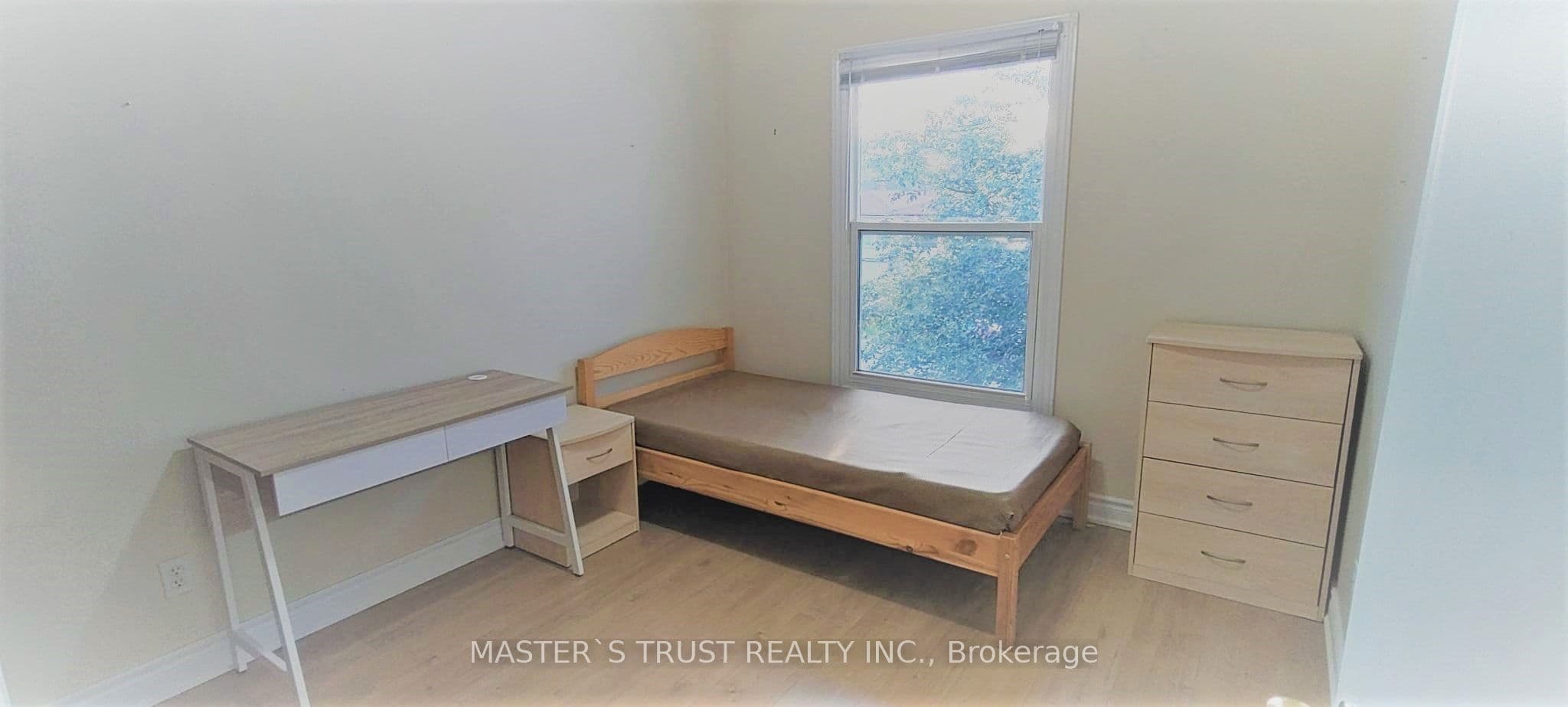 95 Orsett Street Rm 1, Oakville, ON L6H 2P1
