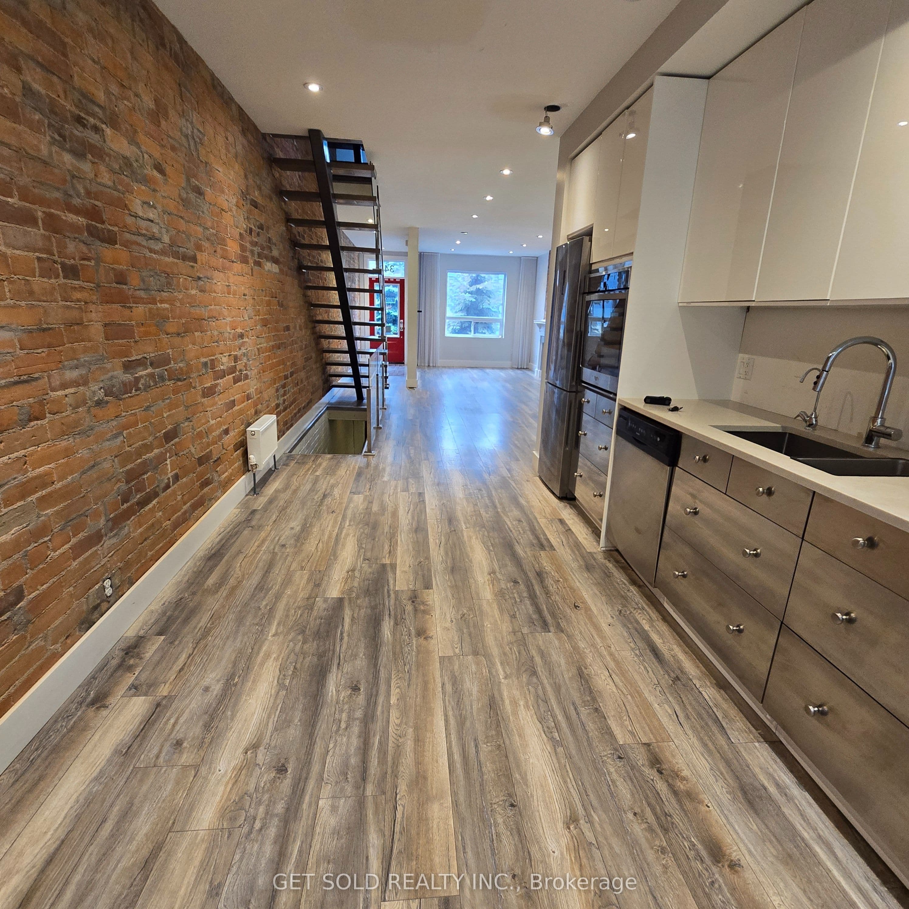 348 Dupont Street, Toronto, ON M5R 1V9