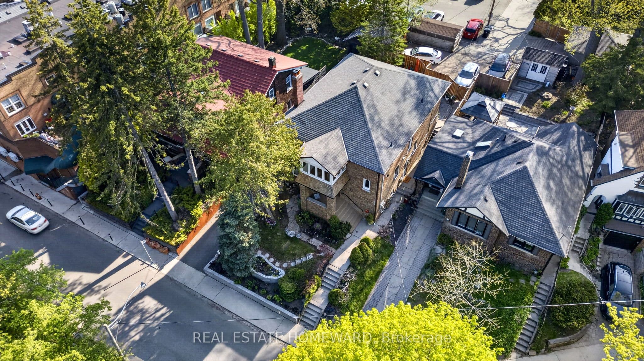 128 Glen Manor Drive, Toronto, ON M4E 2X6
