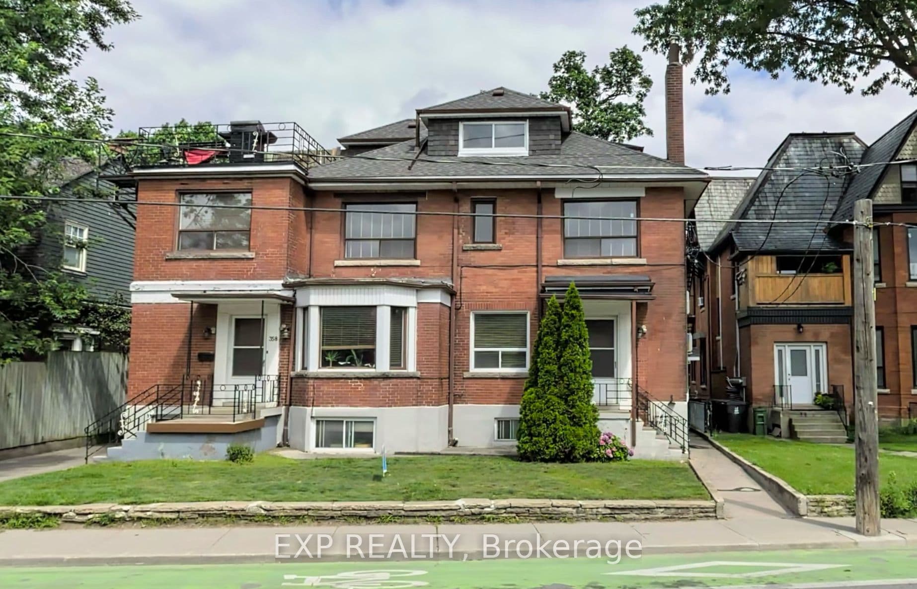 354 Annette Street 1, Toronto, ON M6P 1R5