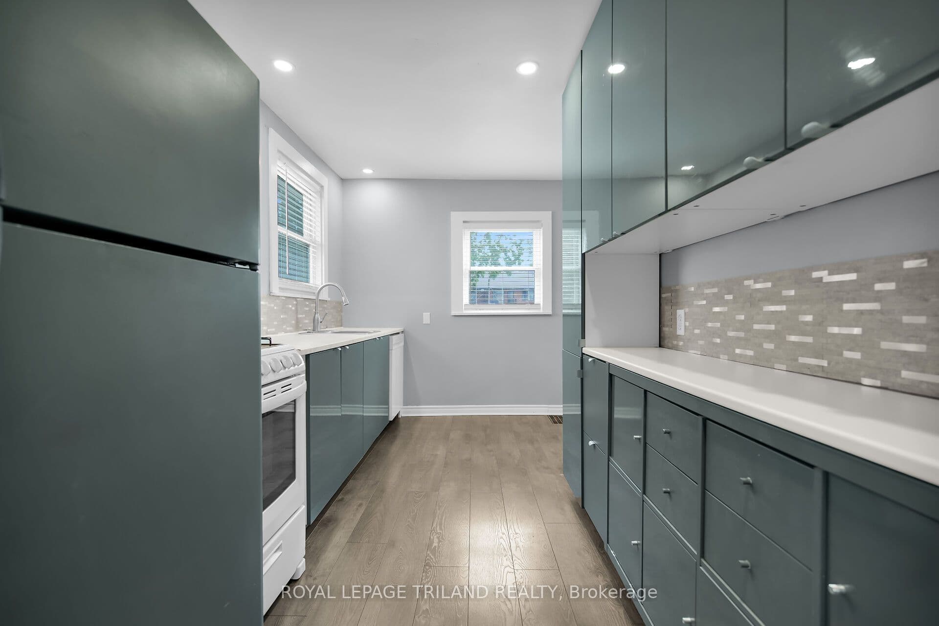 122 Centre Street 1, St. Thomas, ON N5R 2Z9