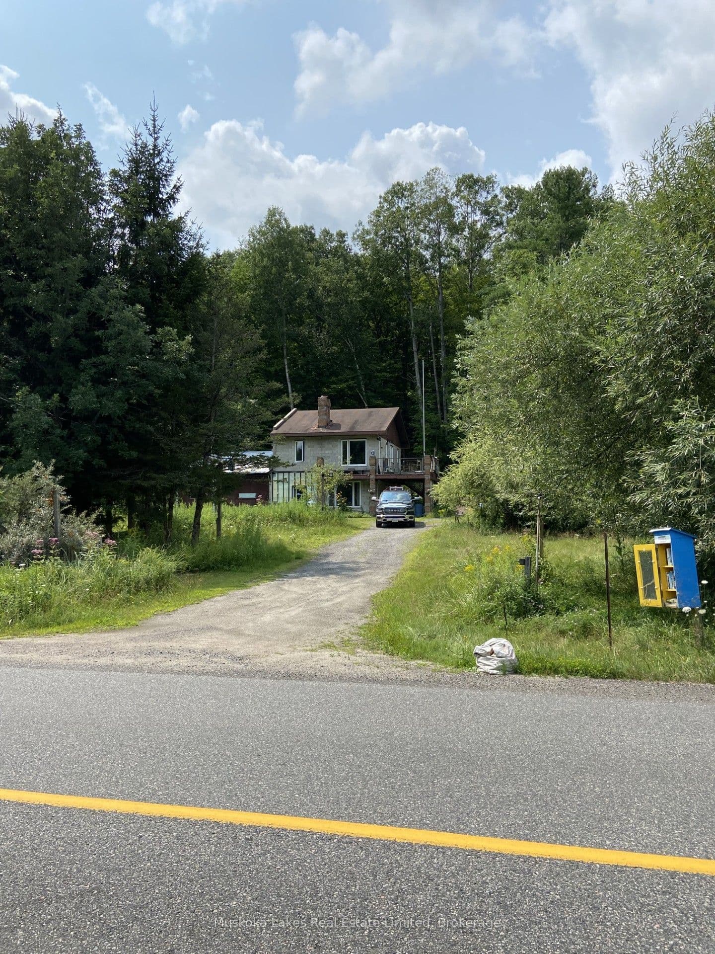 21 Ferndale Road, Muskoka Lakes, ON P0B 1J0