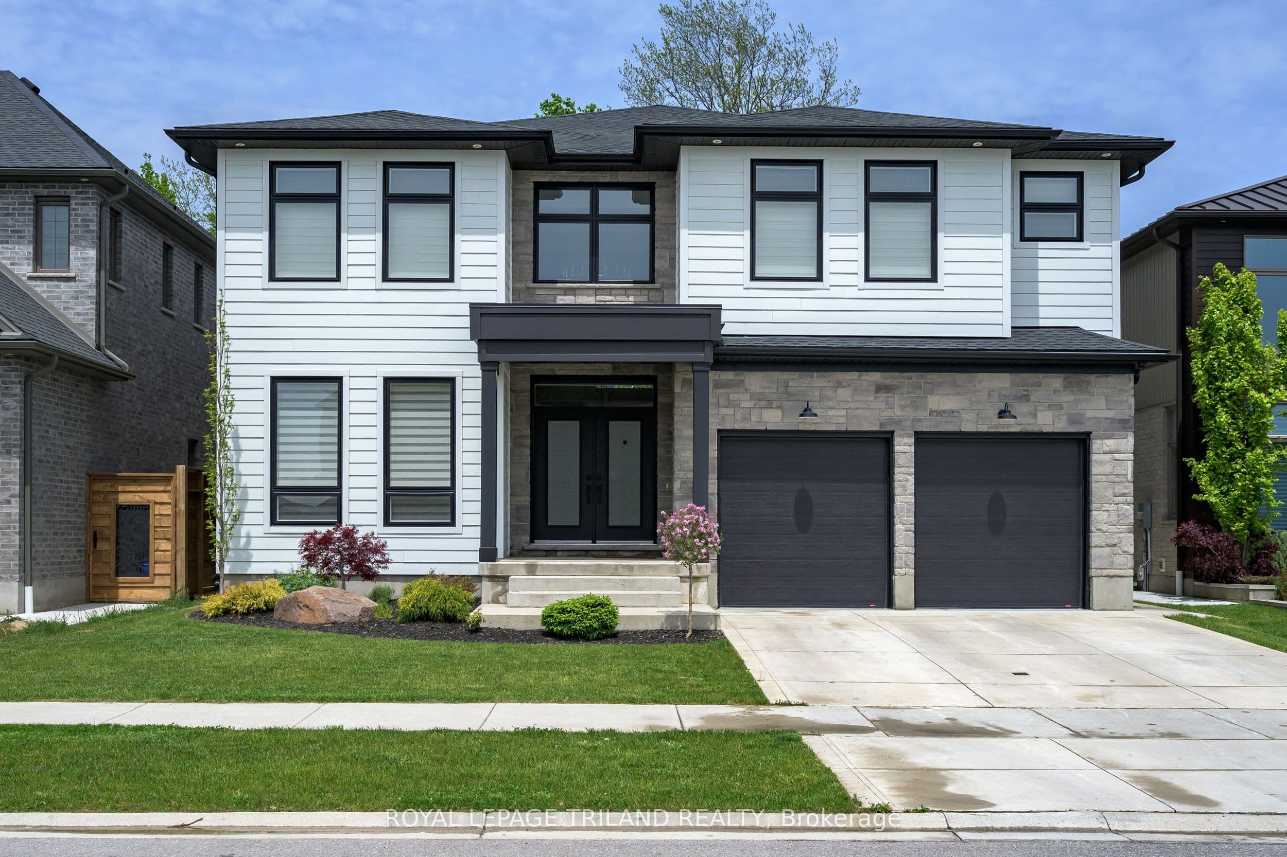 2244 Red Thorne Avenue, London South, ON N6P 0E8