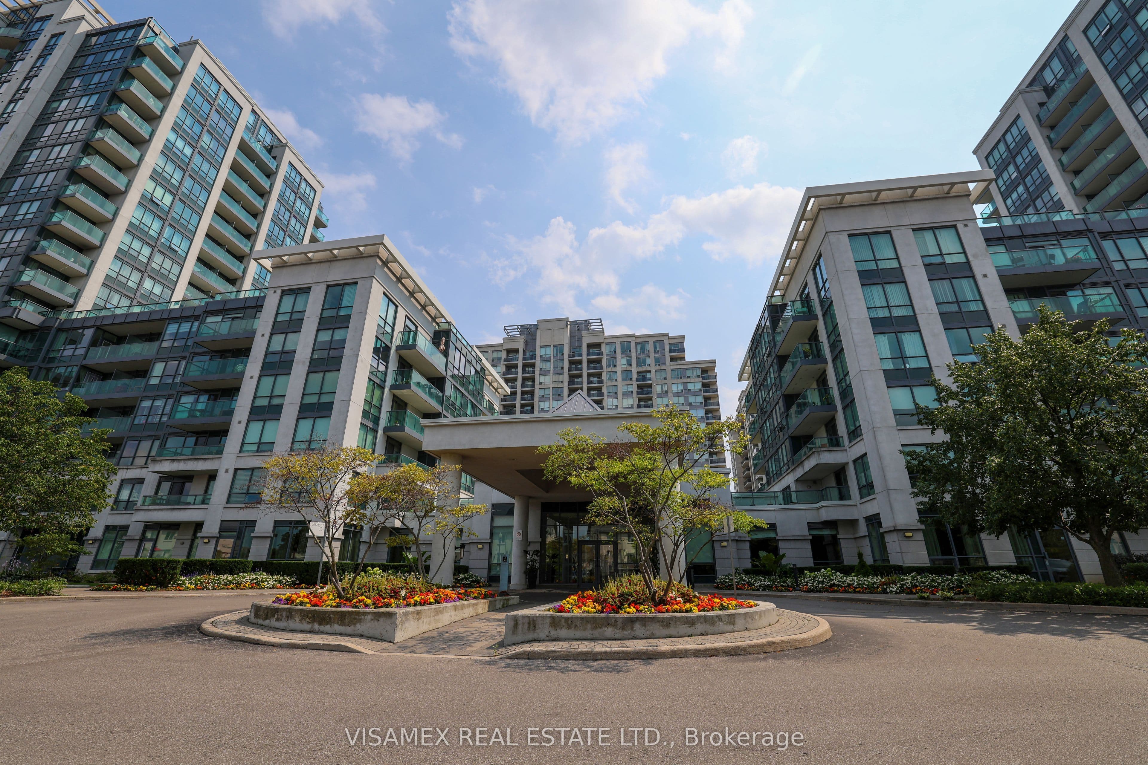 20 North Park Road 210, Vaughan, ON L4J 0G7