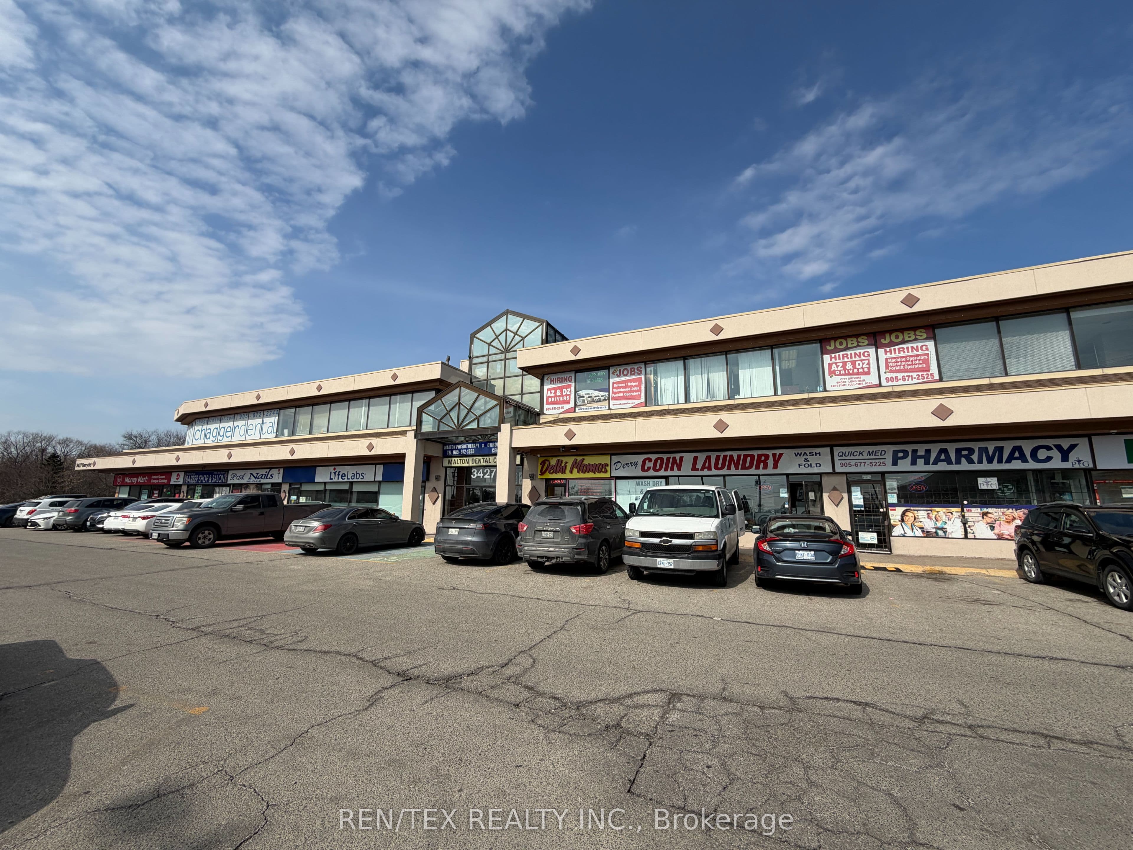 3427 Derry Rd E 202, Mississauga, ON L4T 1A8