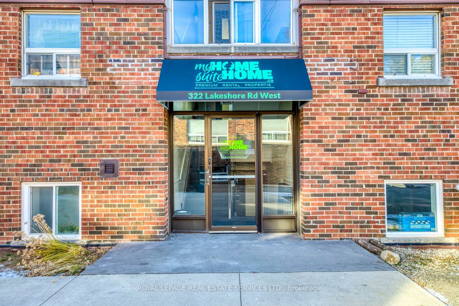 320 N Lakeshore Road W, Mississauga, ON L5H 1G8