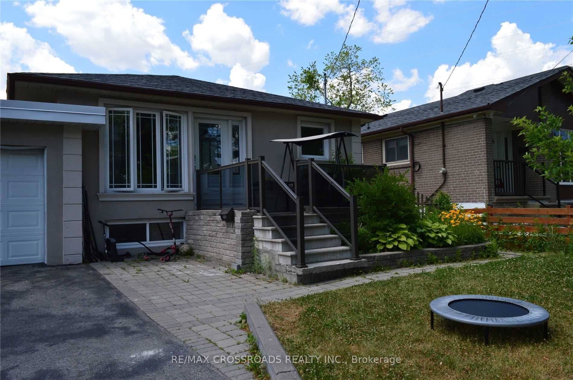 44 Romulus Drive, Toronto, ON M1K 4C2