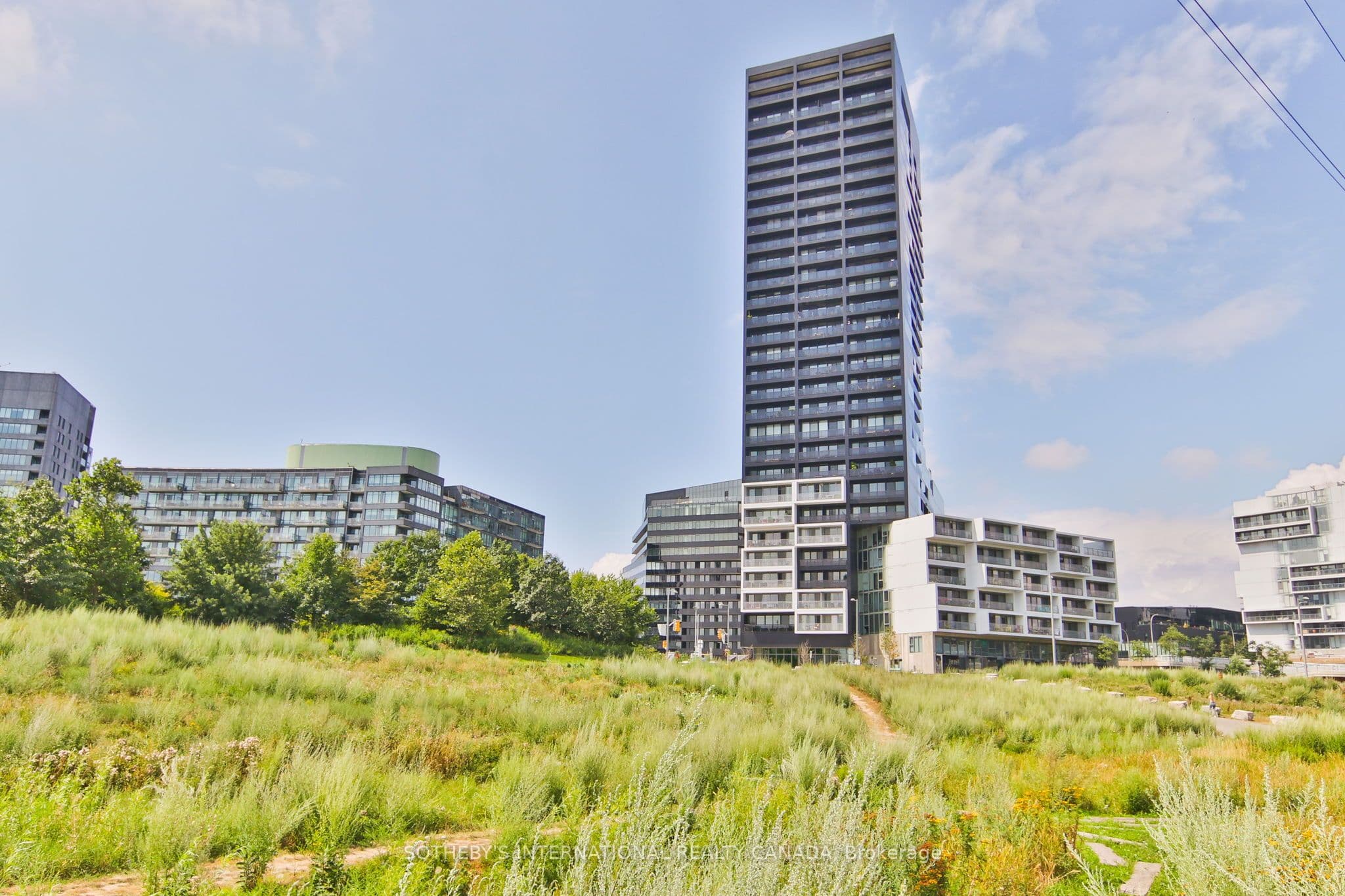 170 Bayview Avenue 820, Toronto, ON M5A 0M4