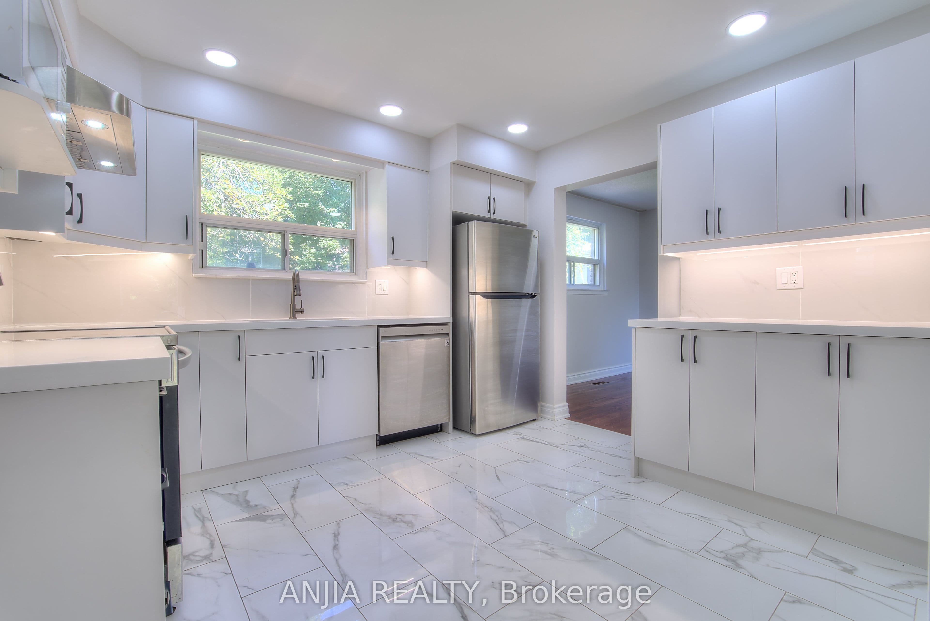 14 Cherrystone Drive, Toronto, ON M2H 1R9