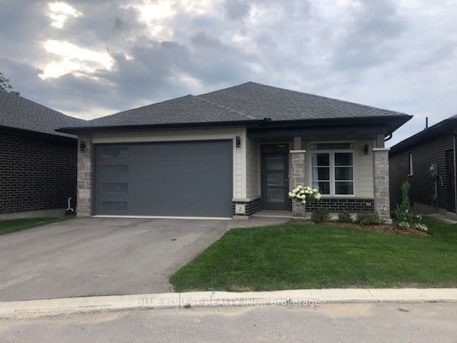 10 Mcpherson Court 2, Central Elgin, ON N5P 0E6