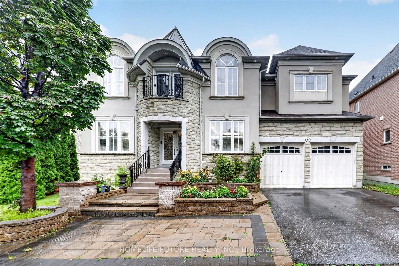 6 Dolby Crescent, Ajax, ON L1Z 0E1