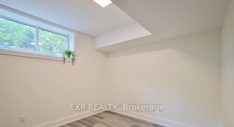 12 Sylvester Street B, Overbrook - Castleheights and Area, ON K1K 1V7