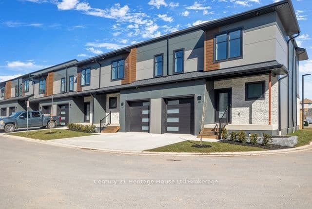 361 Quarter Town Line 703, Tillsonburg, ON N4G 5T9