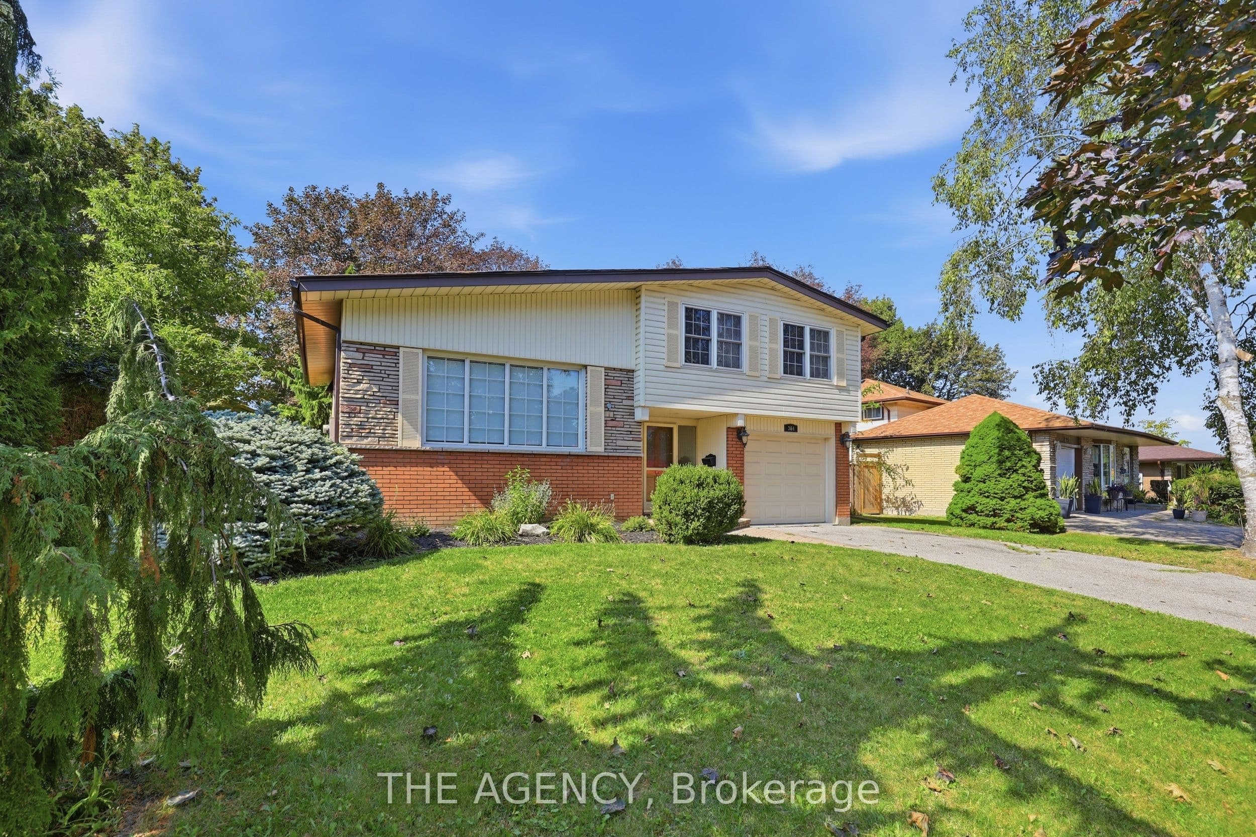 364 Adelaide Avenue E, Oshawa, ON L1G 2A1