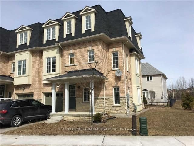 15 Old Colony Road 2, Richmond Hill, ON L4E 4L5