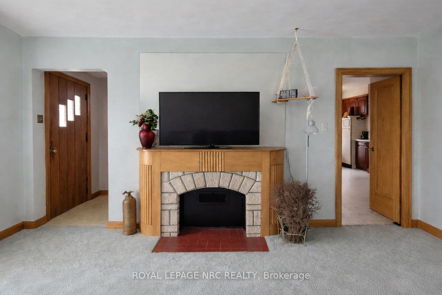 19 Lakeshore Road, Port Colborne, ON L3K 2S2