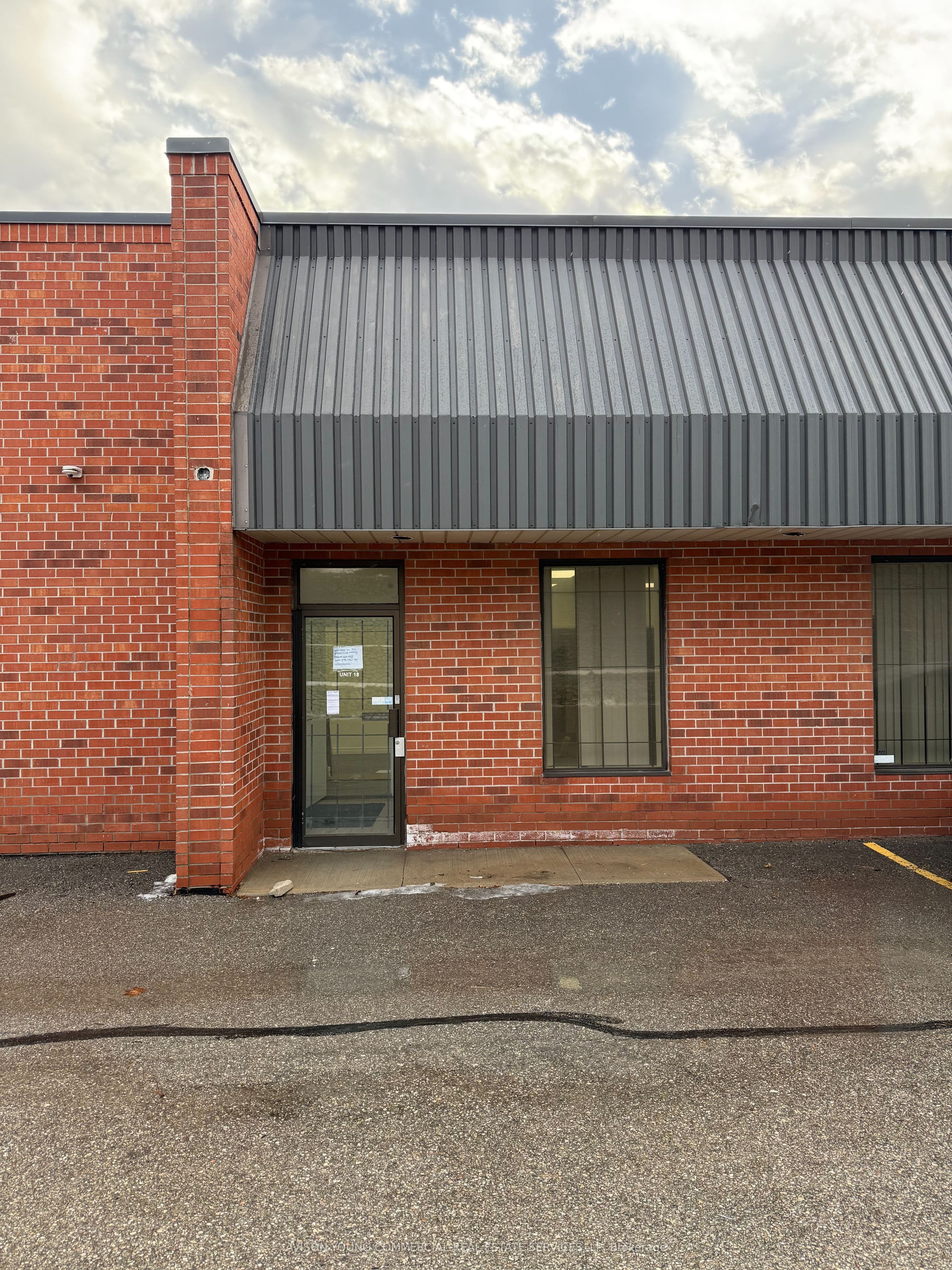 215 Traders Boulevard E 18-19, Mississauga, ON L4Z 3K5