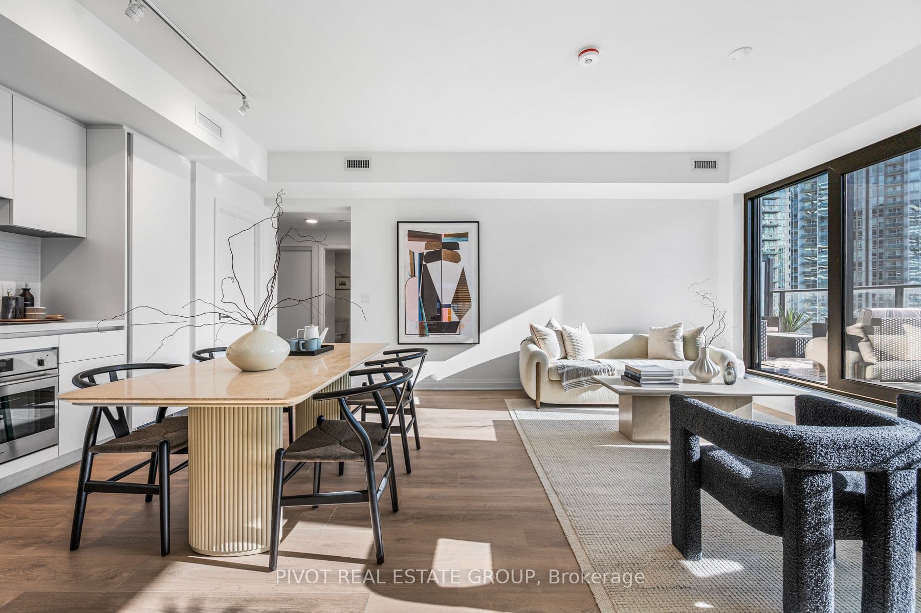 4015 The Exchange 1307, Mississauga, ON L5B 0N9