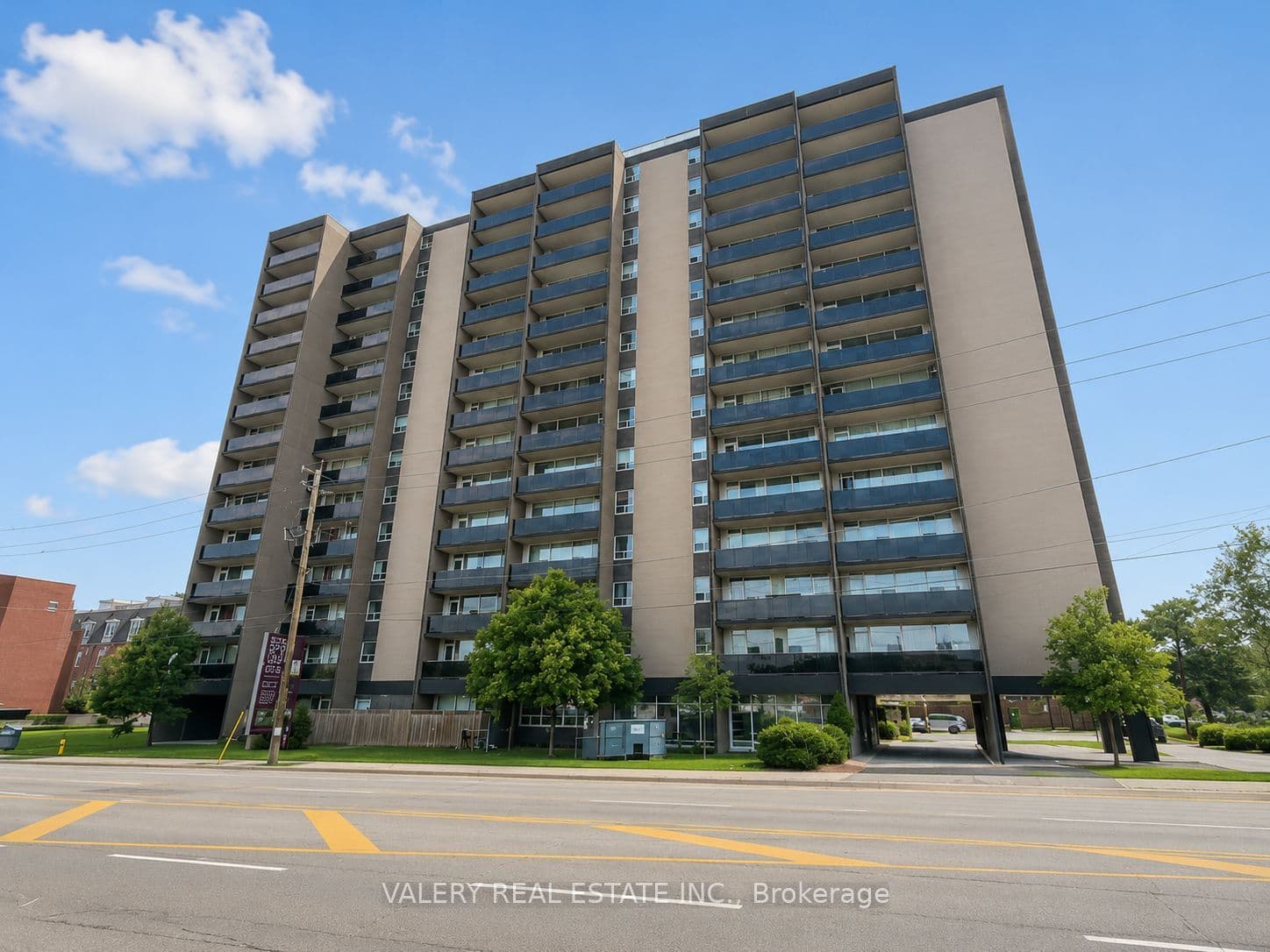 890 Jane Street 1508, Toronto, ON M6N 4C3