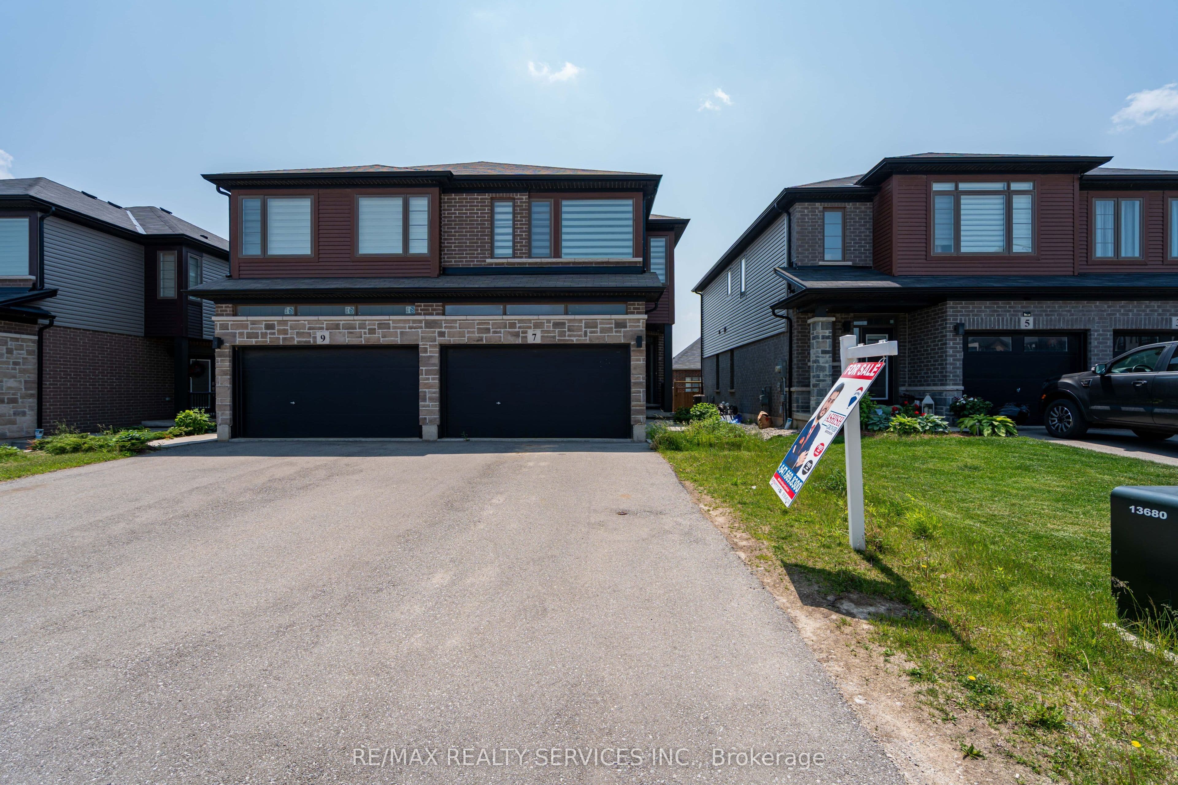 7 Baker Lane, Brant, ON N3L 0K3