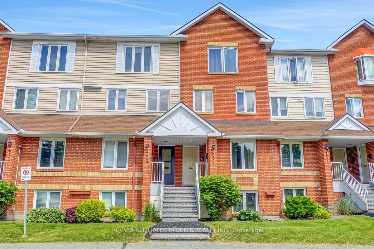 6549 Bilberry Drive 6549B, Orleans - Convent Glen and Area, ON K1C 4N4