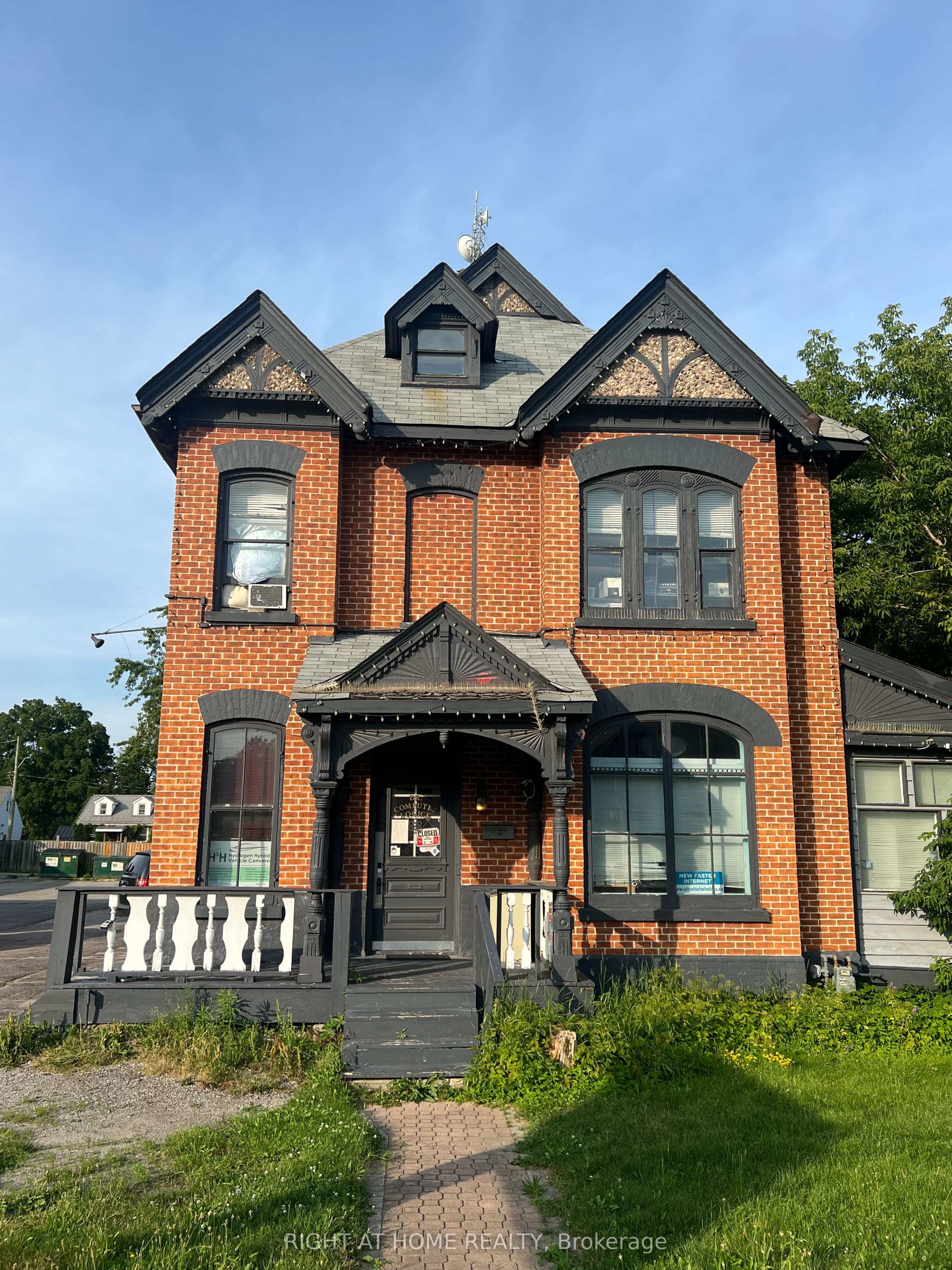 169 Bayfield Street Unit 3, Barrie, ON L4M 3B4