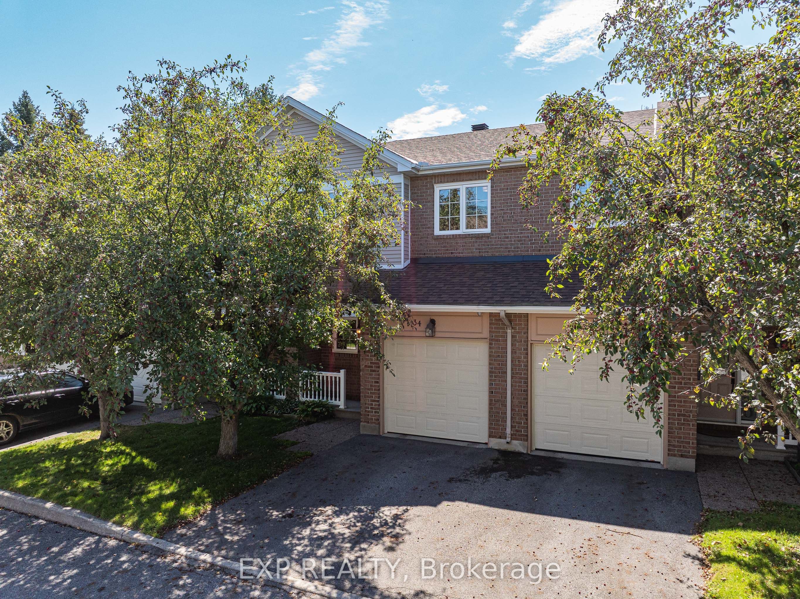 34 Stonebriar Drive, South of Baseline to Knoxdale, ON K2G 5X9