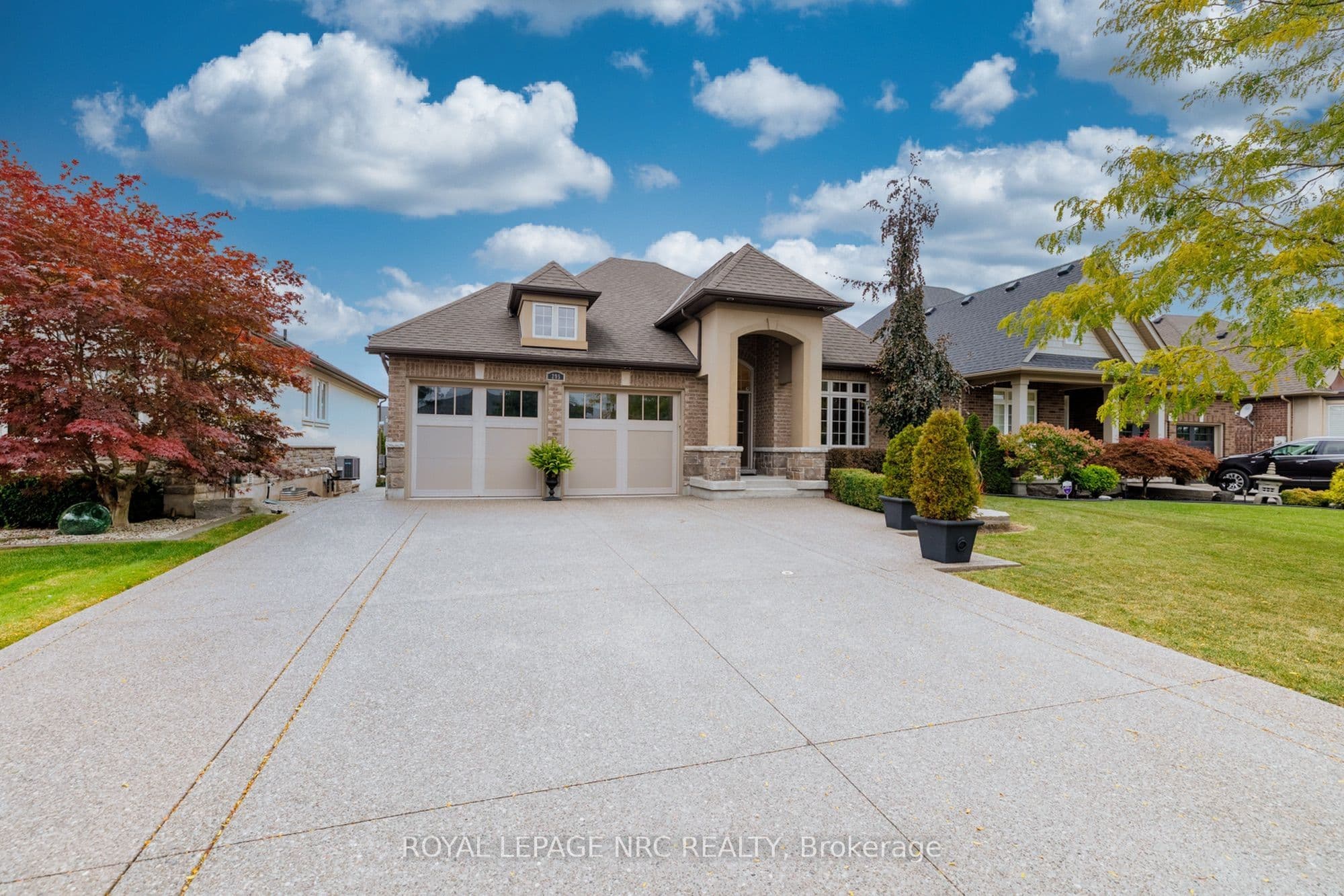 295 Creekside Drive, Welland, ON L3C 0B6