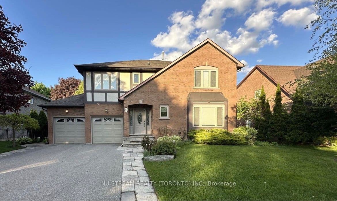 31 Ashfield Drive, Richmond Hill, ON L4E 2L6