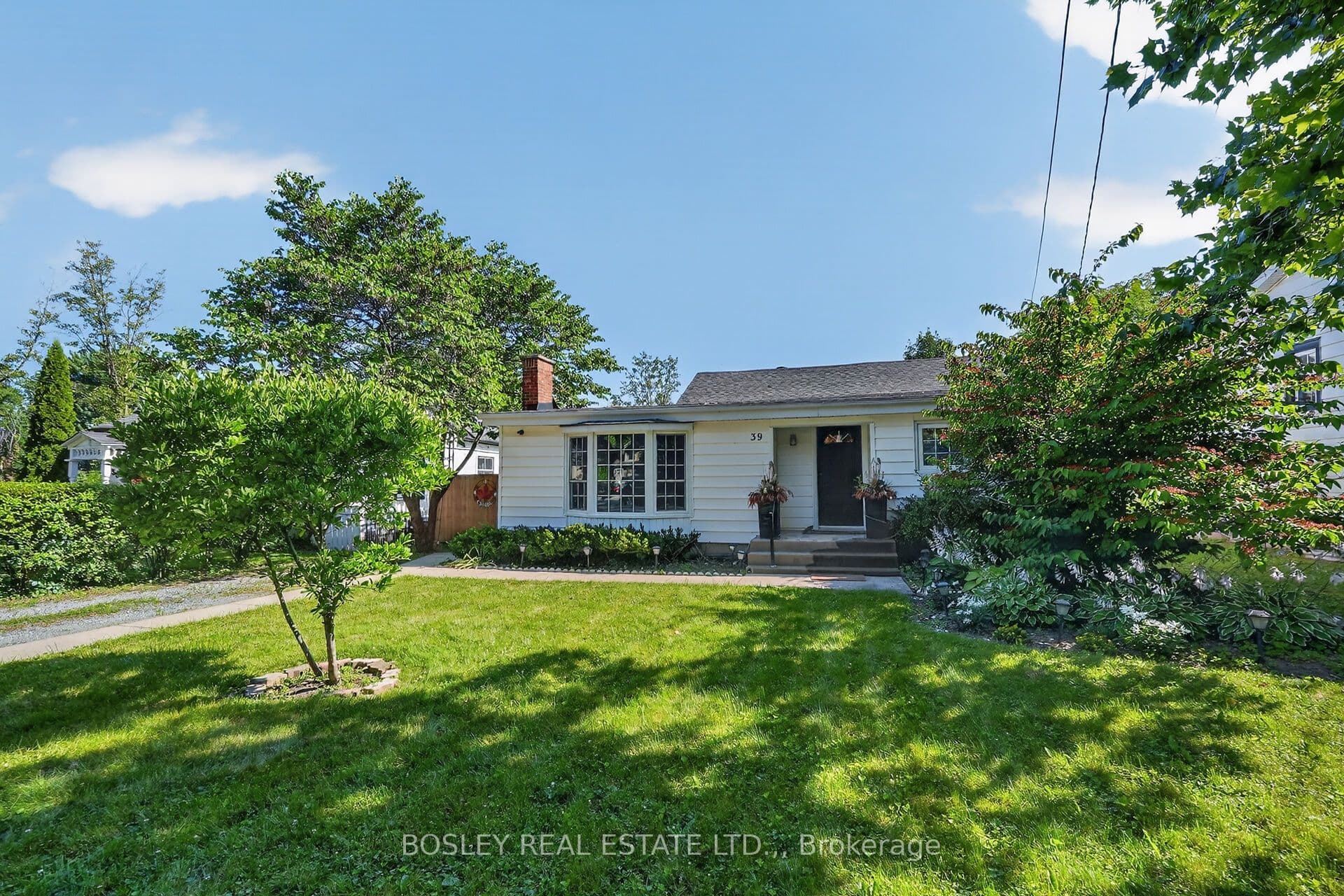39 PLATOFF STREET, Niagara-on-the-Lake, ON L0S 1J0