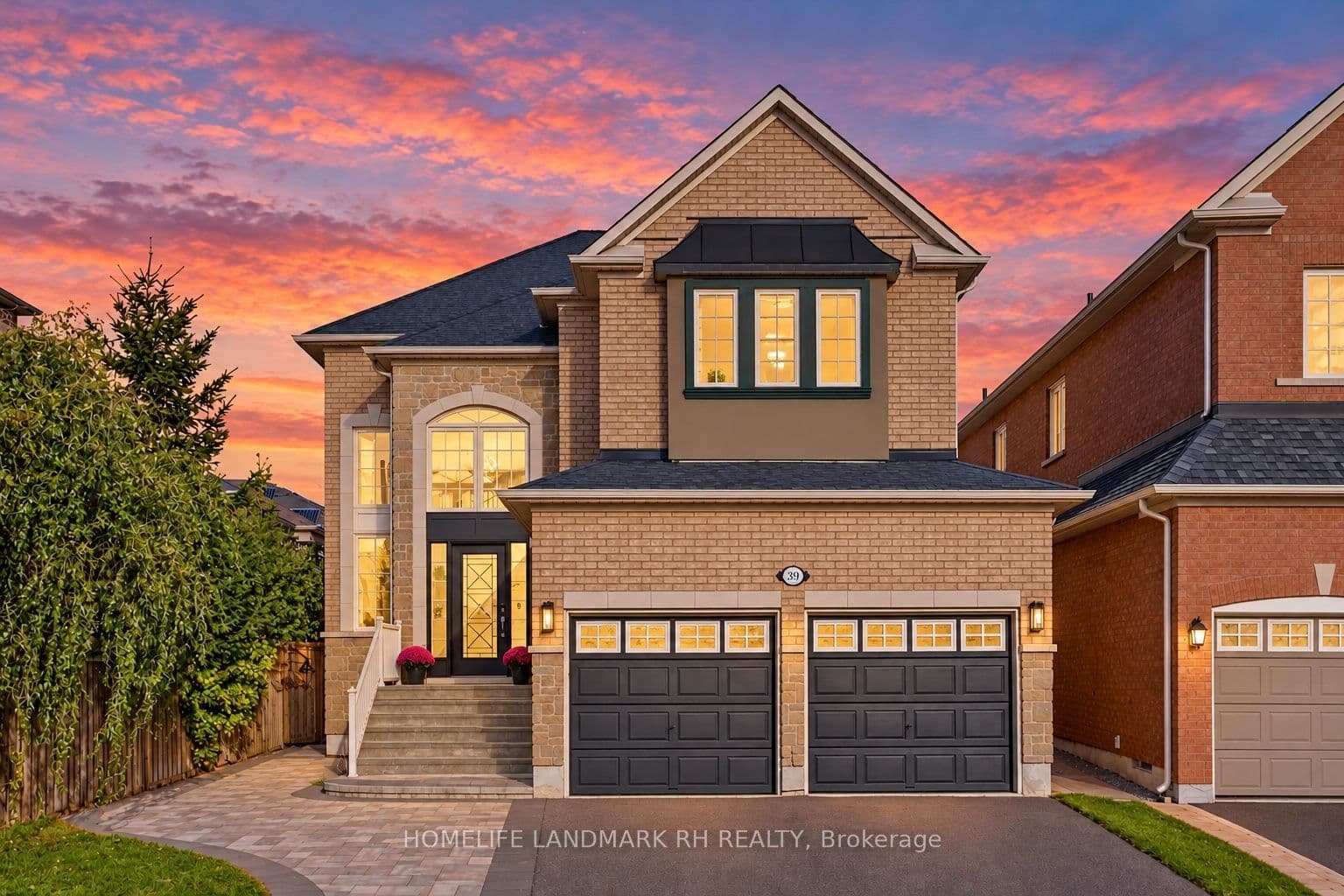 39 Arden Valley Street, Richmond Hill, ON L4E 4J4
