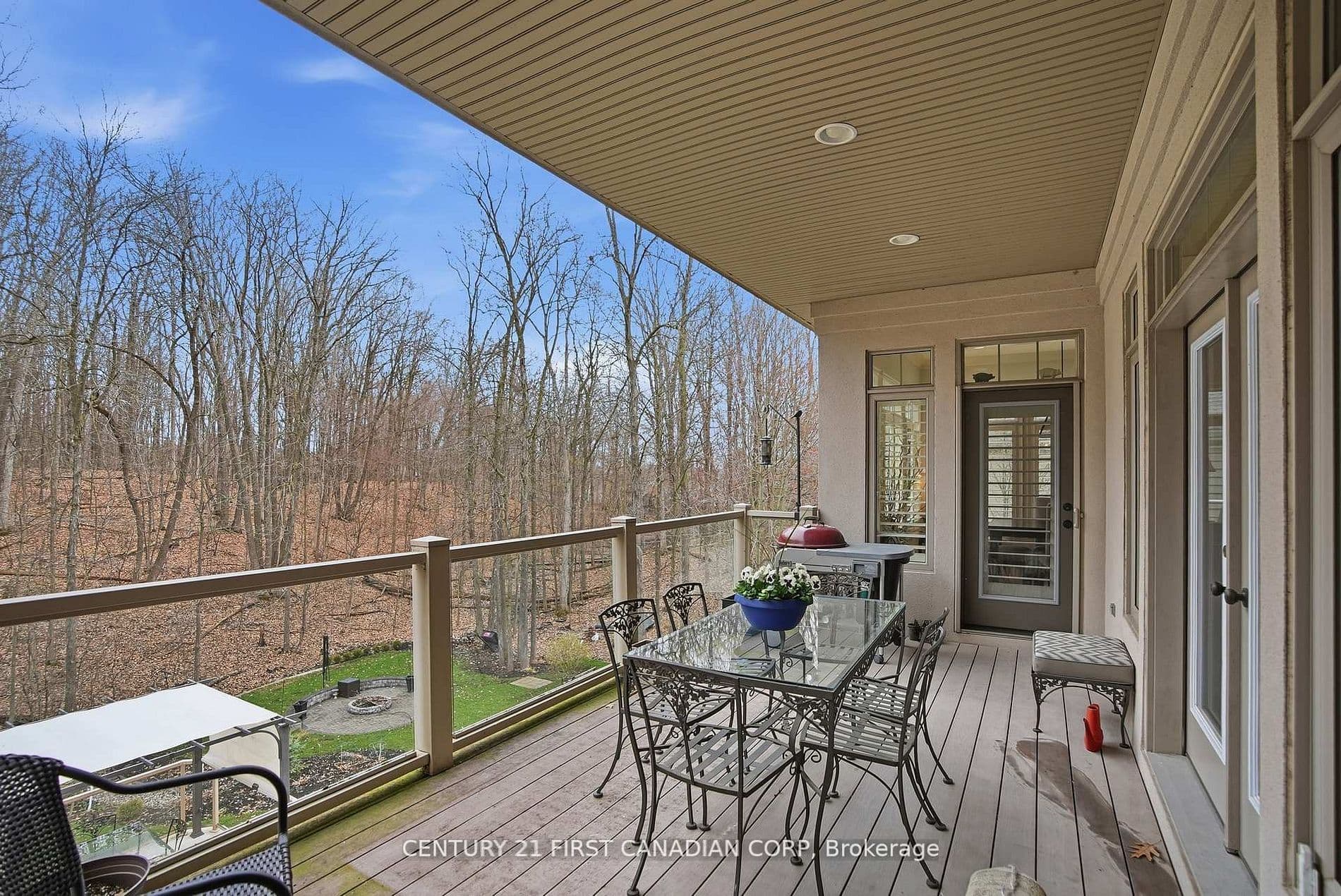 1615 Byron Baseline Road 15, London South, ON N6K 4N3