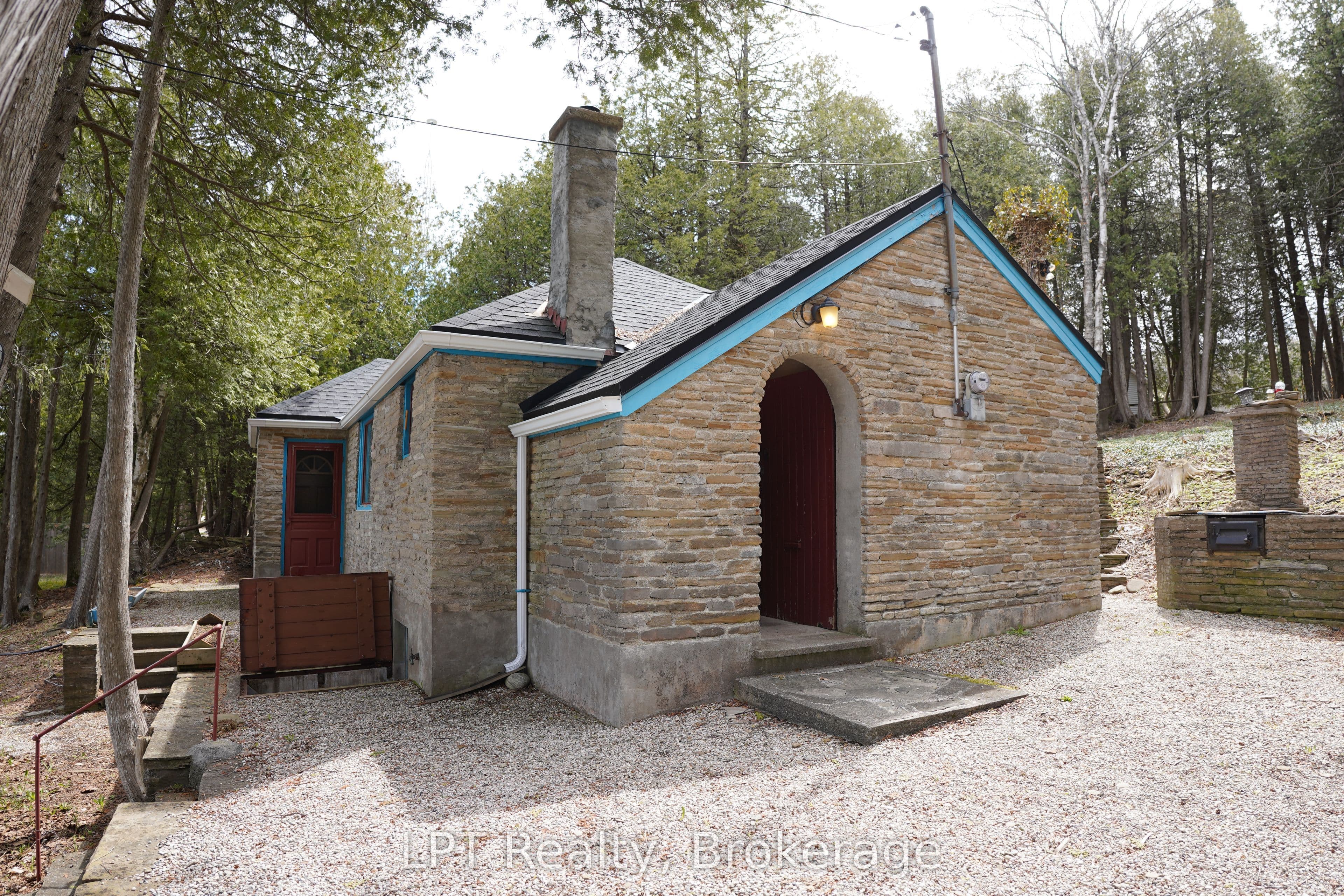 504215 Grey Road 1, Georgian Bluffs, ON N0H 2T0